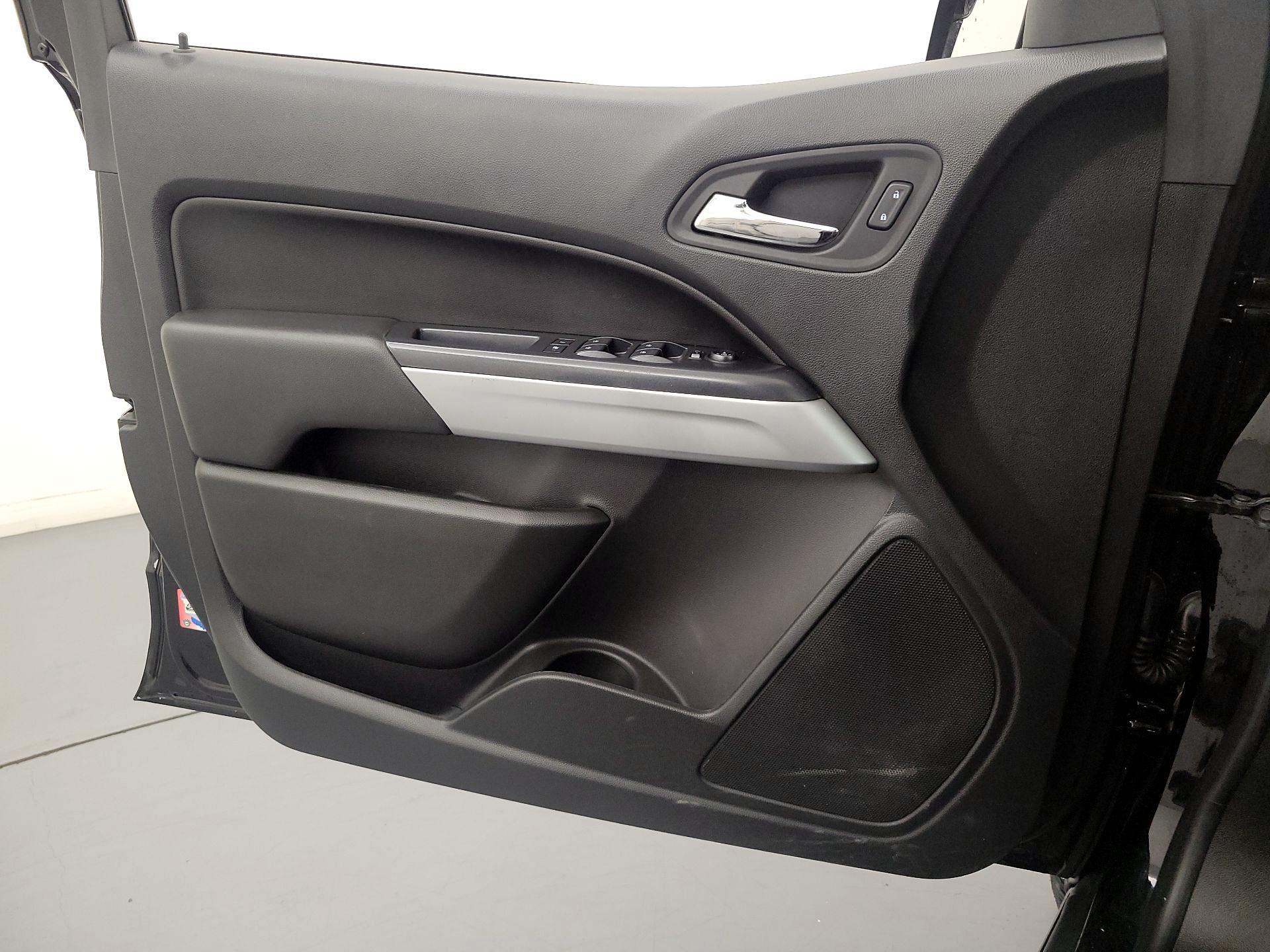 Thumbnail: 2021 Chevrolet Colorado - 12