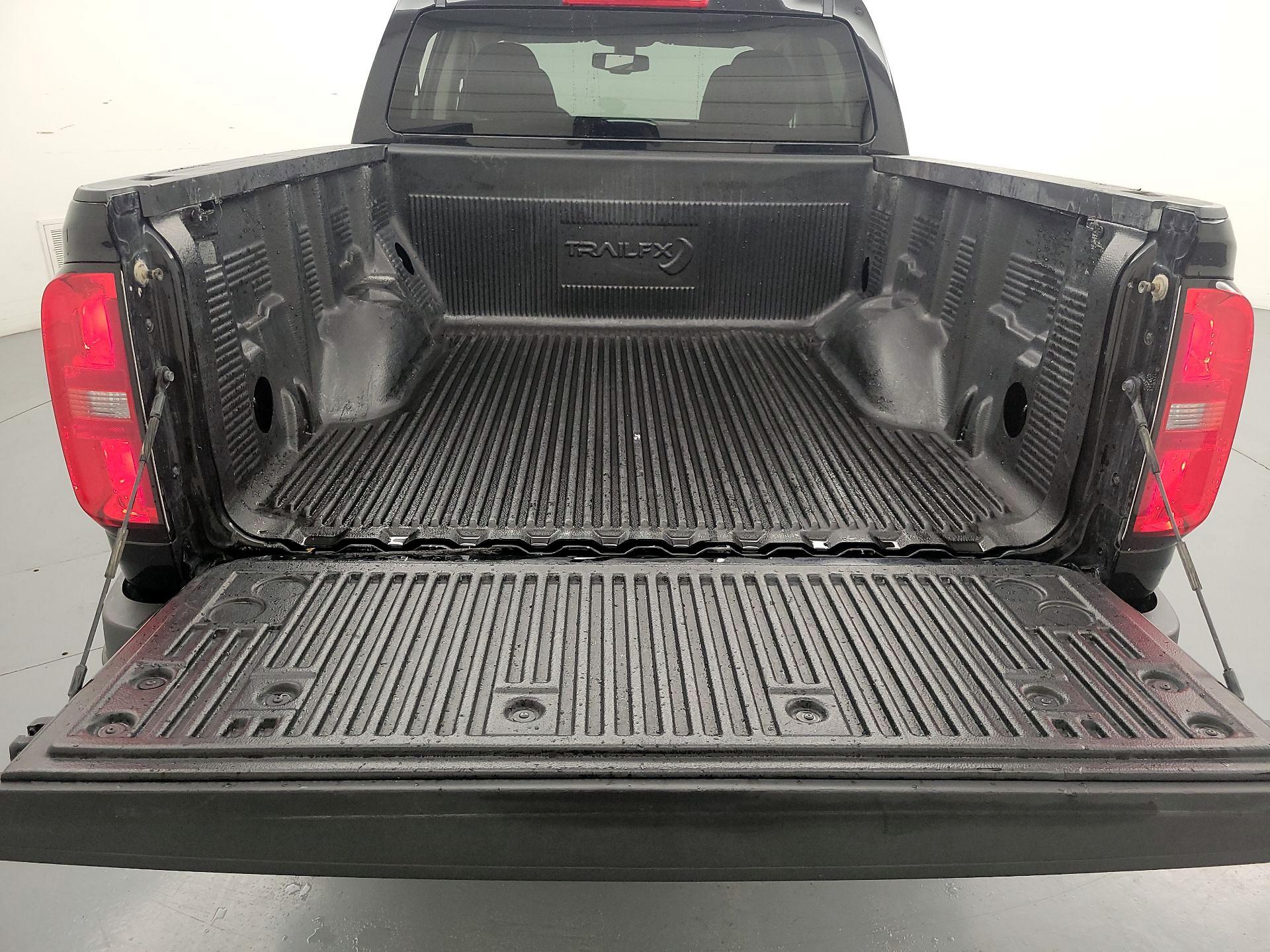 Thumbnail: 2021 Chevrolet Colorado - 20
