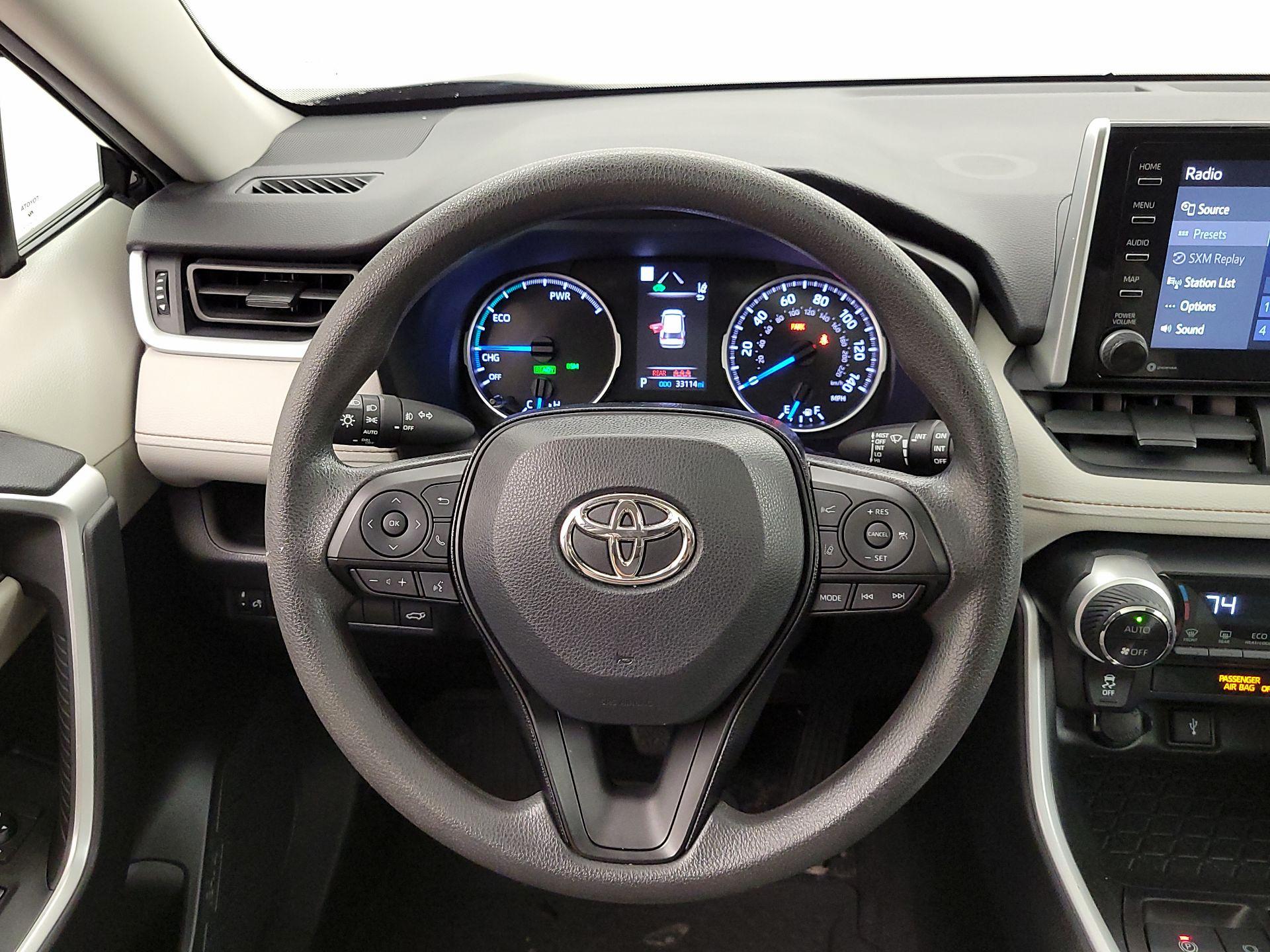 Thumbnail: 2021 Toyota RAV4 - 10
