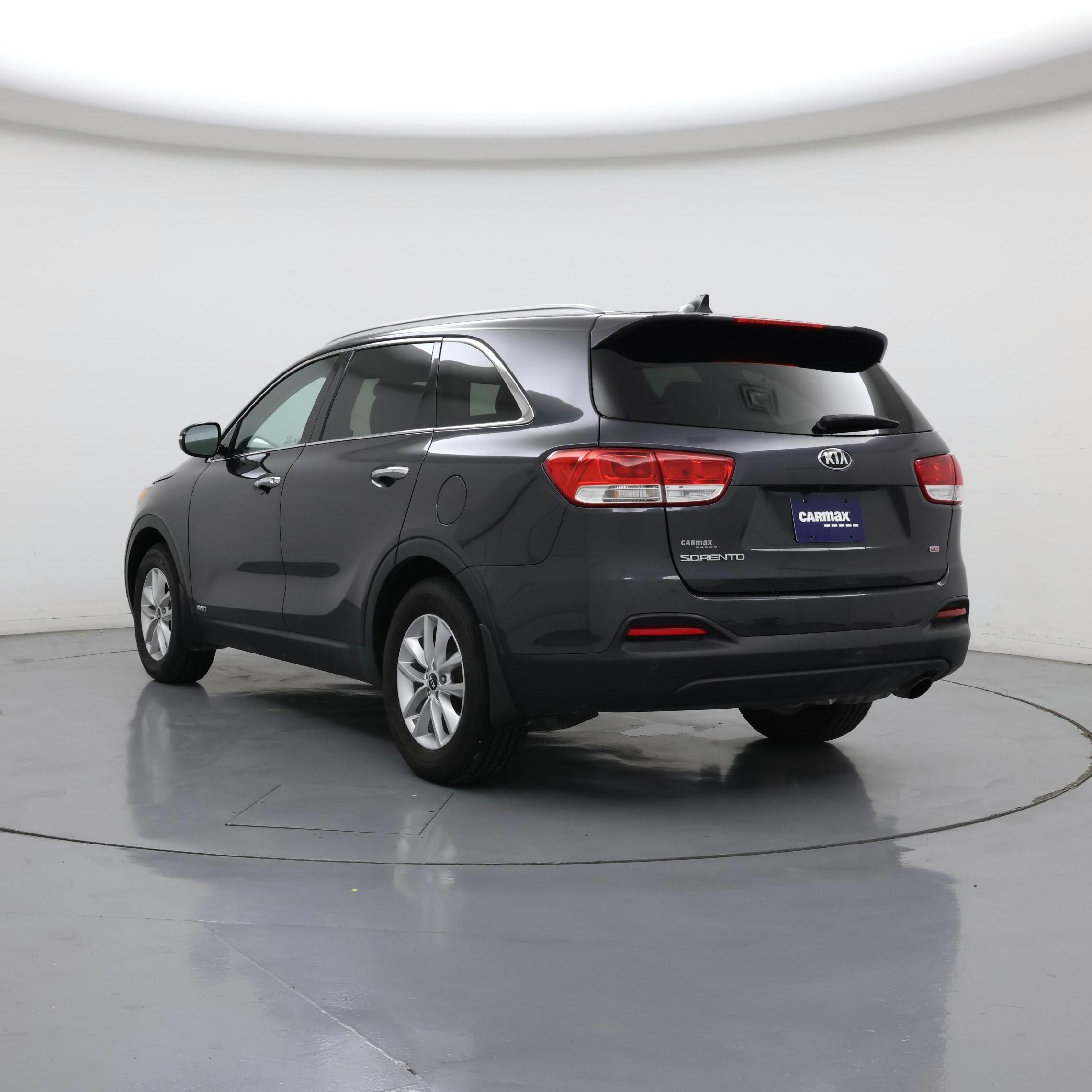 Thumbnail: 2017 Kia Sorento - 2