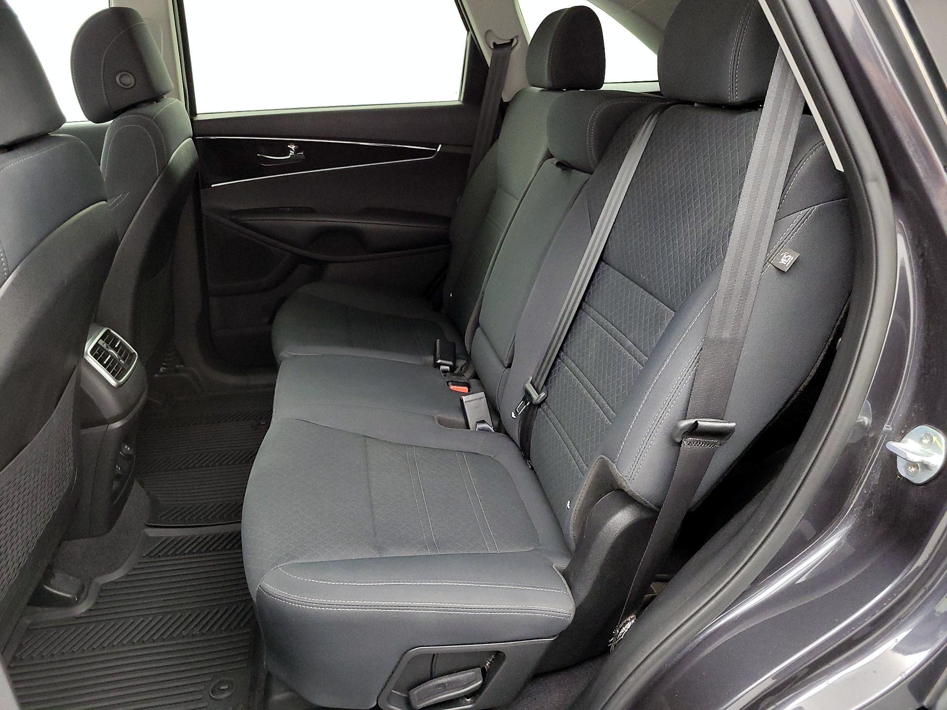 Thumbnail: 2017 Kia Sorento - 19