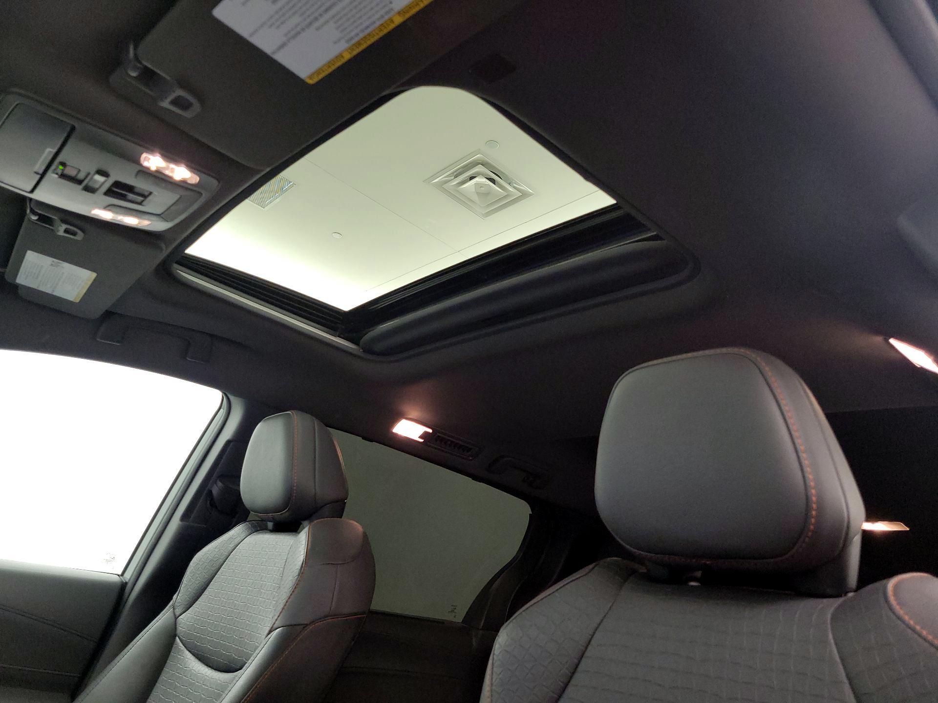 Thumbnail: 2024 Toyota Sienna - 20
