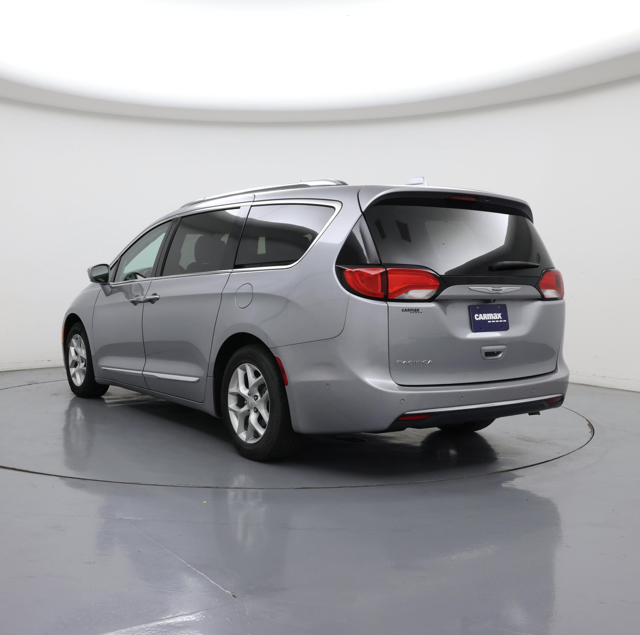 Thumbnail: 2019 Chrysler Pacifica - 2