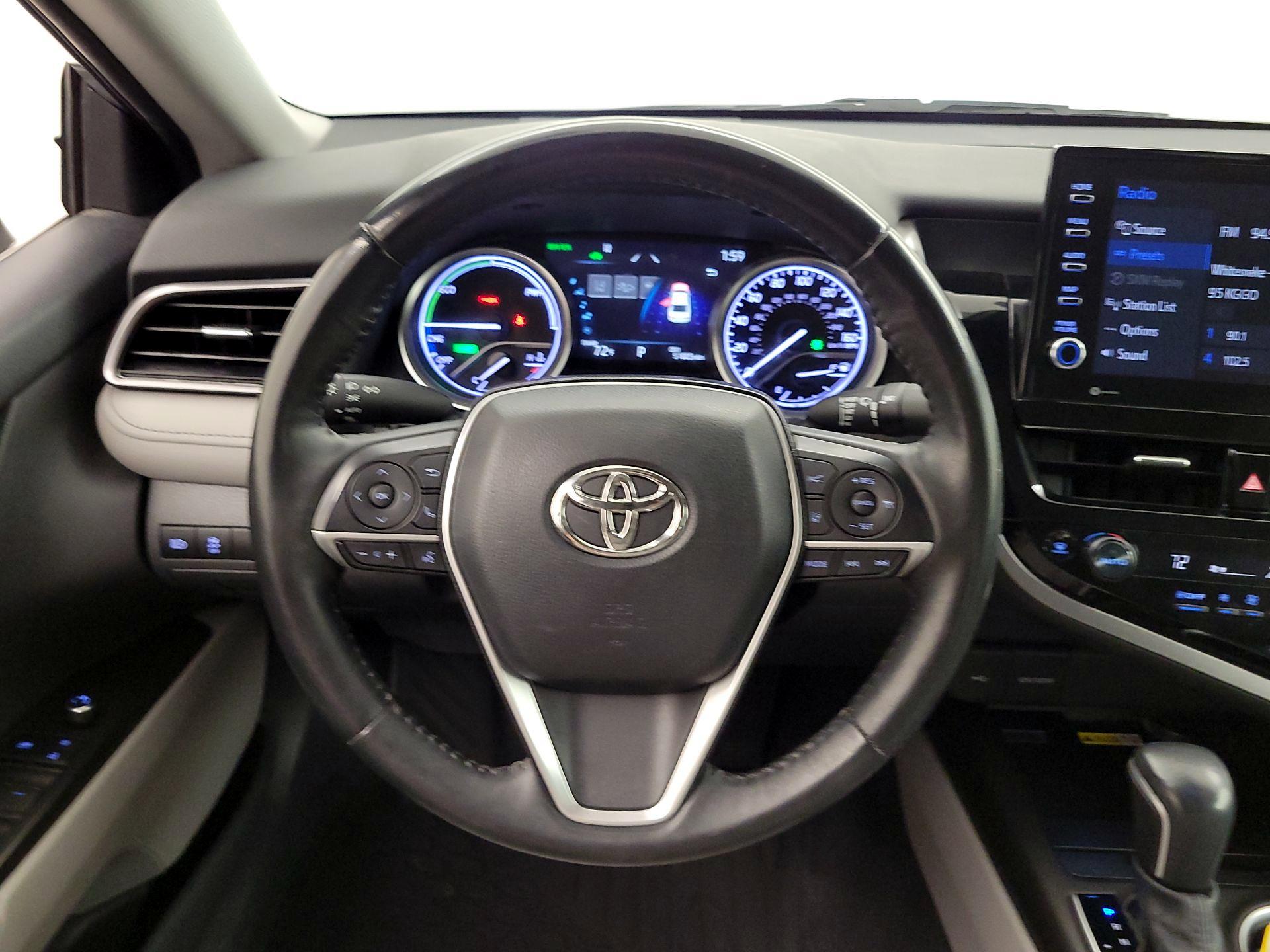 Thumbnail: 2022 Toyota Camry - 10
