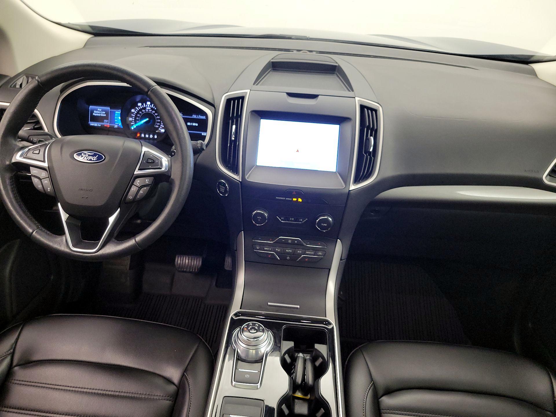 Thumbnail: 2020 Ford Edge - 9