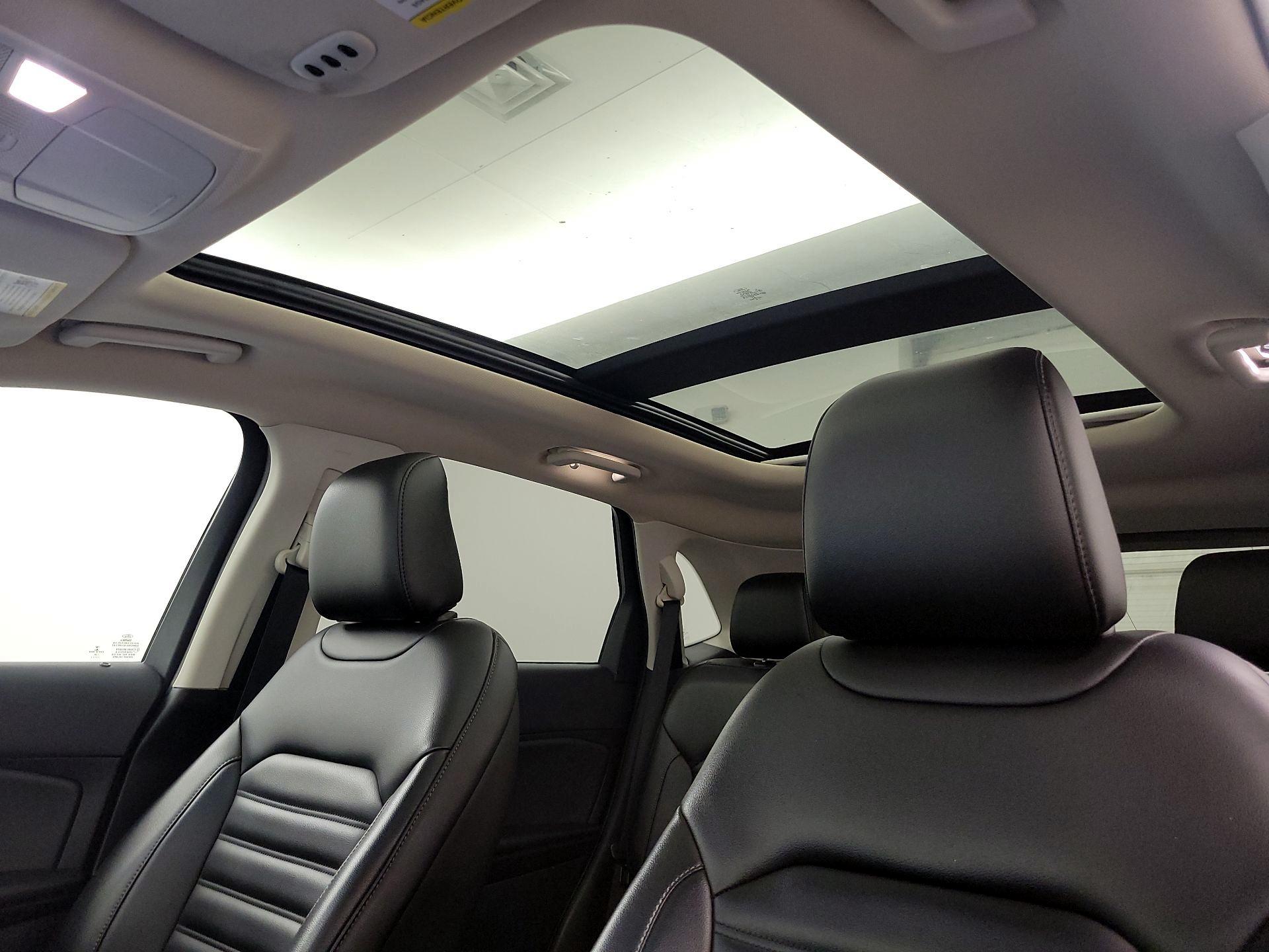 Thumbnail: 2020 Ford Edge - 20
