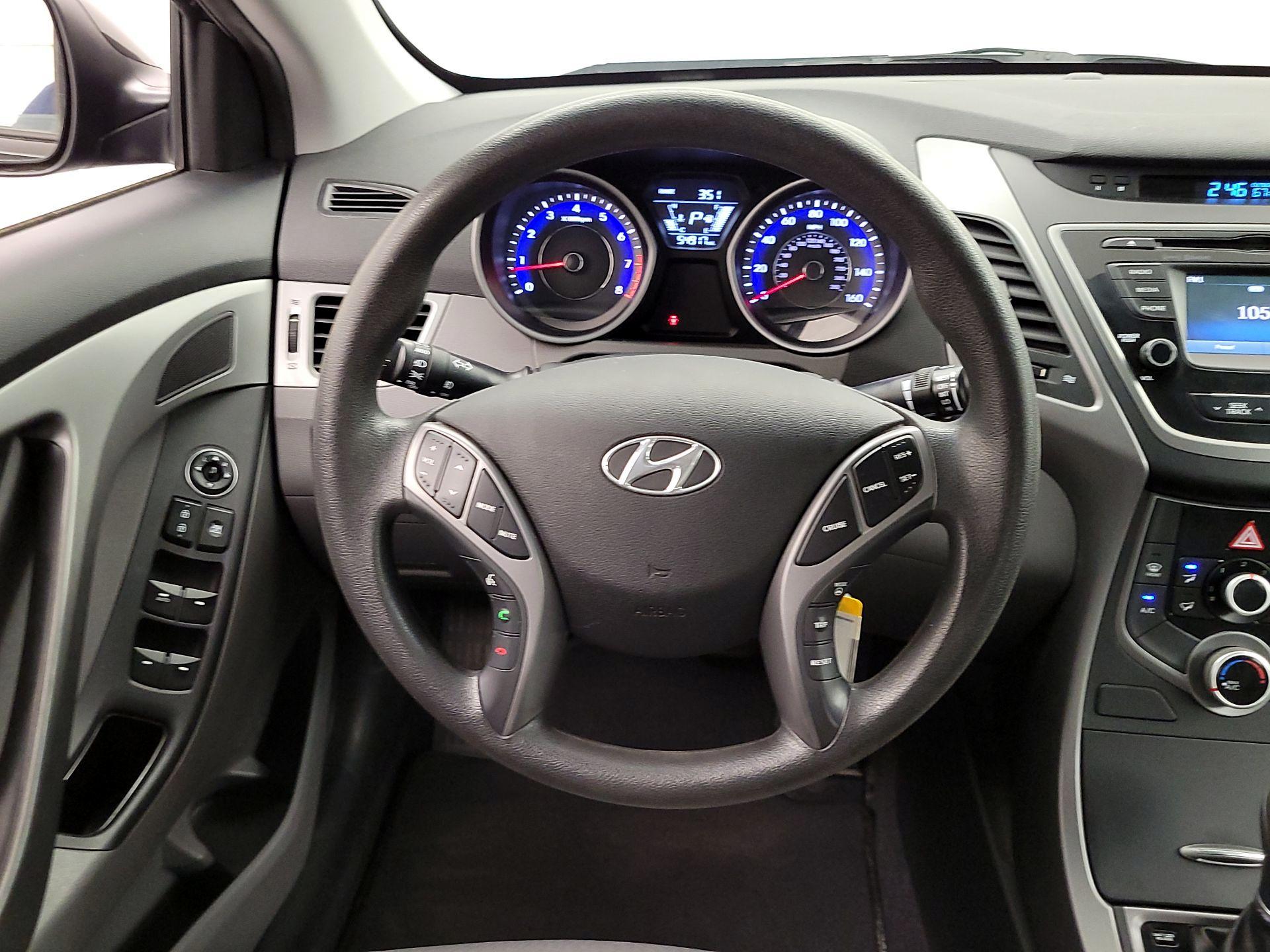 Thumbnail: 2015 Hyundai Elantra - 10
