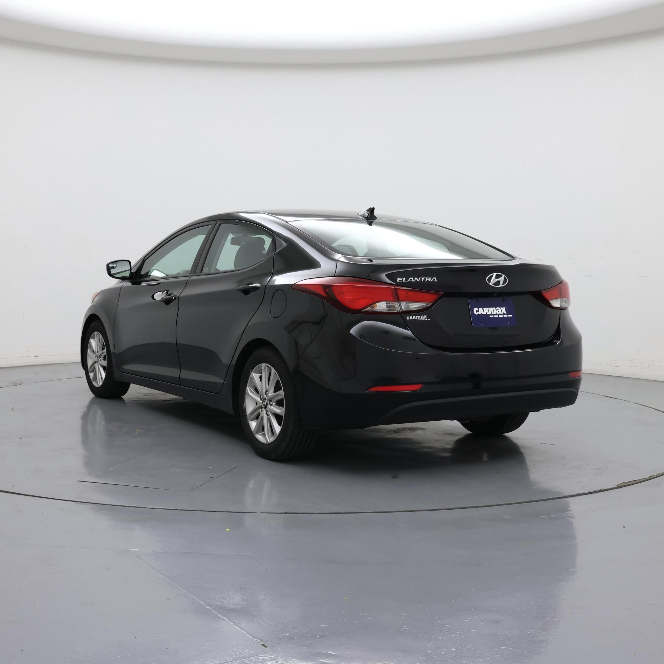 Thumbnail: 2015 Hyundai Elantra - 2