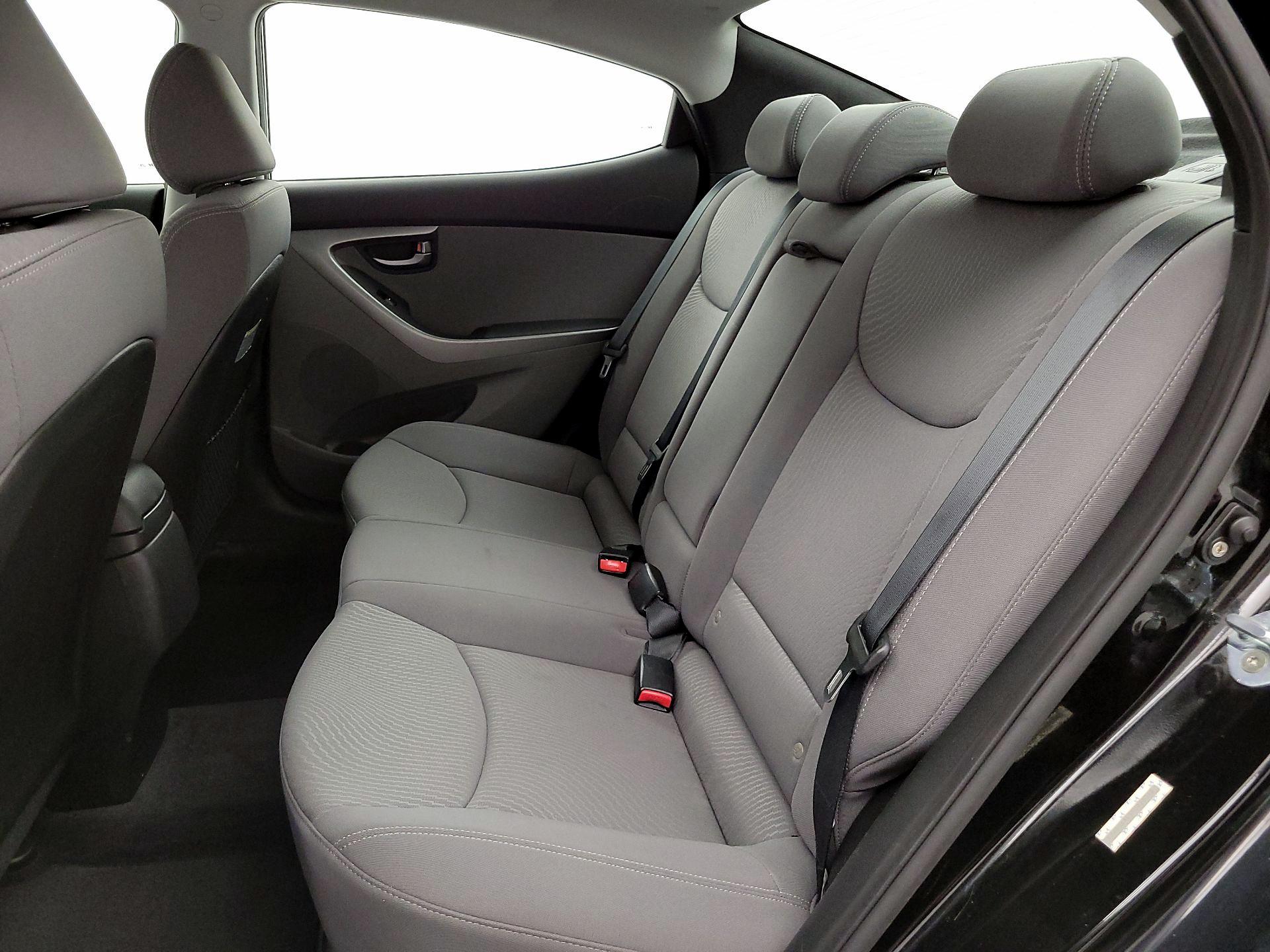 Thumbnail: 2015 Hyundai Elantra - 19