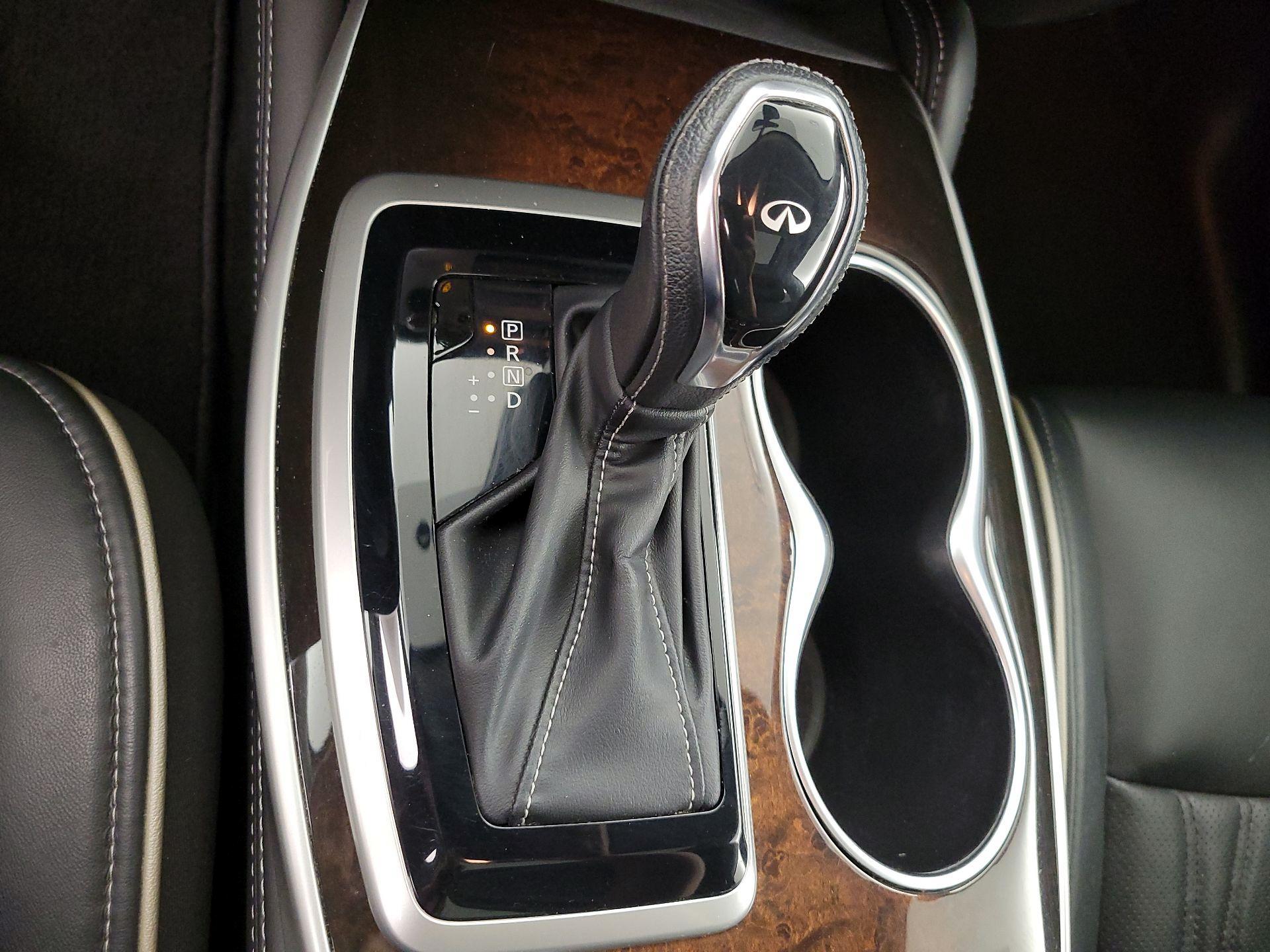 Thumbnail: 2019 INFINITI QX60 - 18