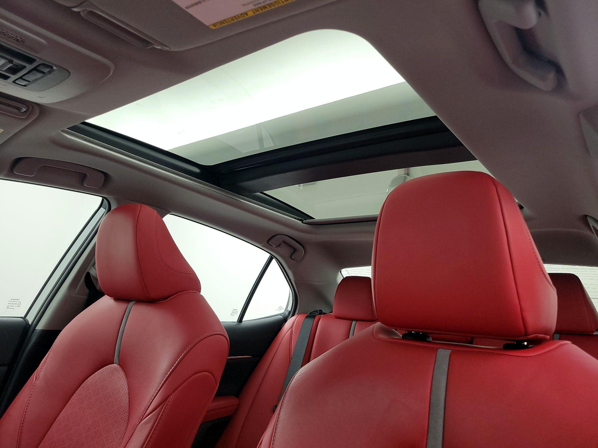 Thumbnail: 2020 Toyota Camry - 19