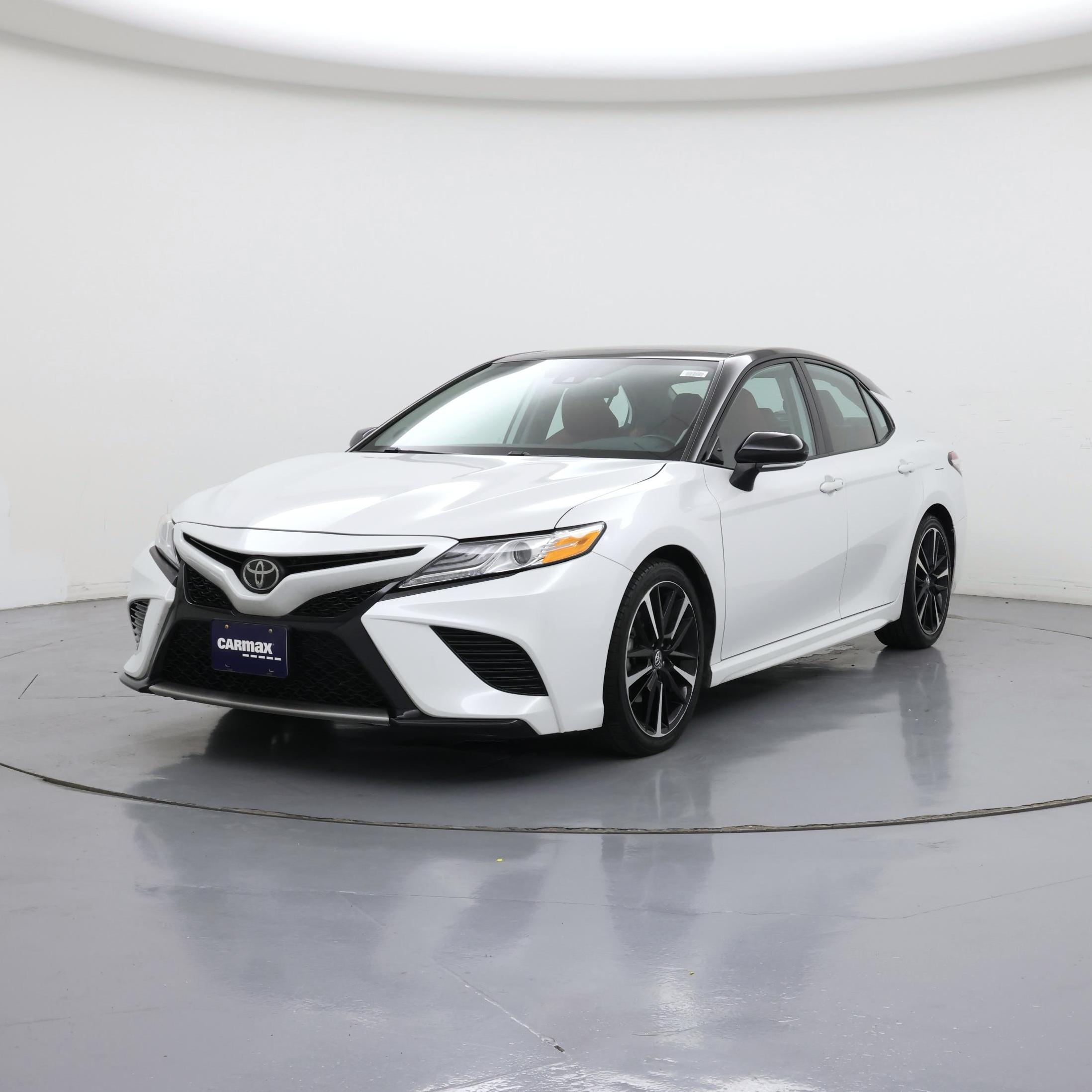 Thumbnail: 2020 Toyota Camry - 4