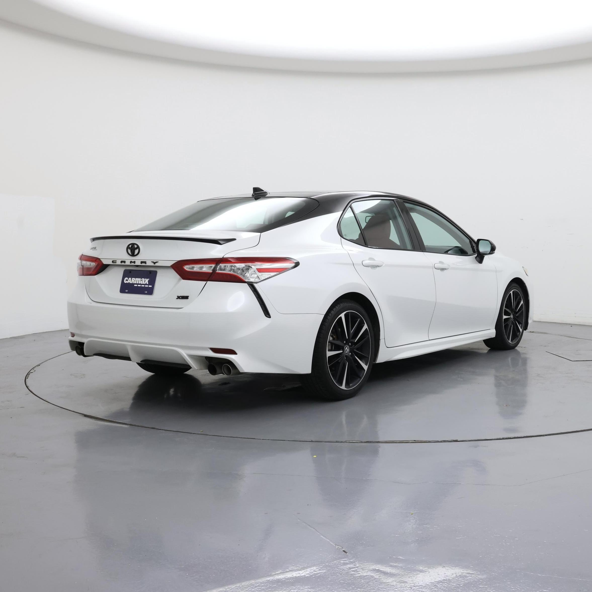 Thumbnail: 2020 Toyota Camry - 8