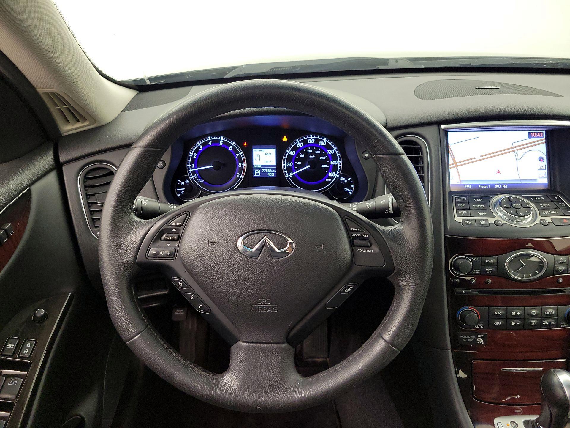 Thumbnail: 2017 INFINITI QX50 - 10