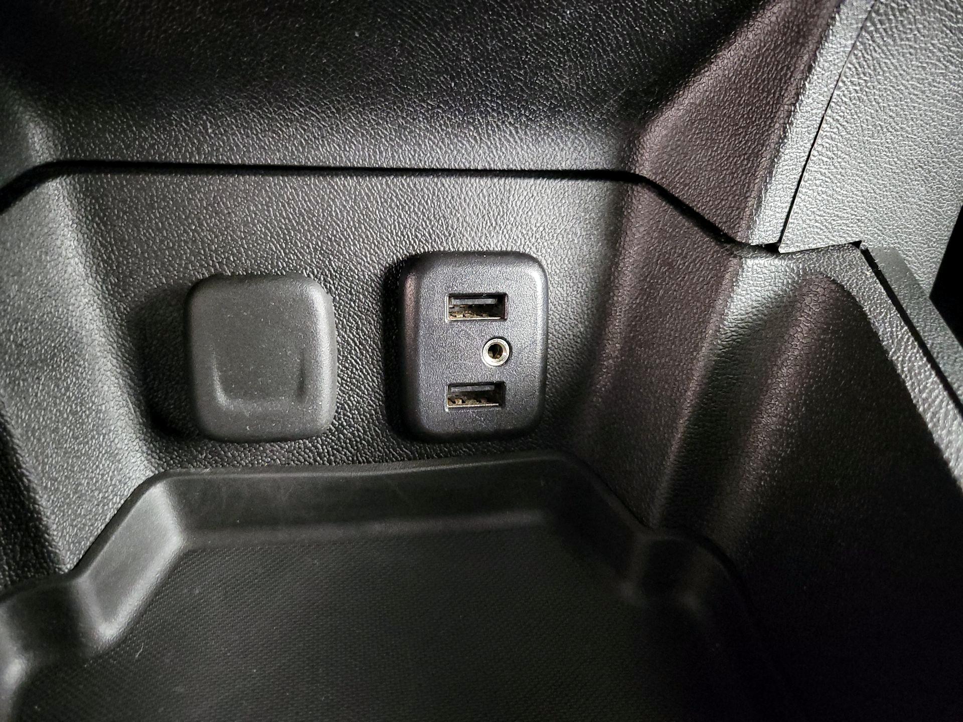 Thumbnail: 2018 Chevrolet Volt - 17