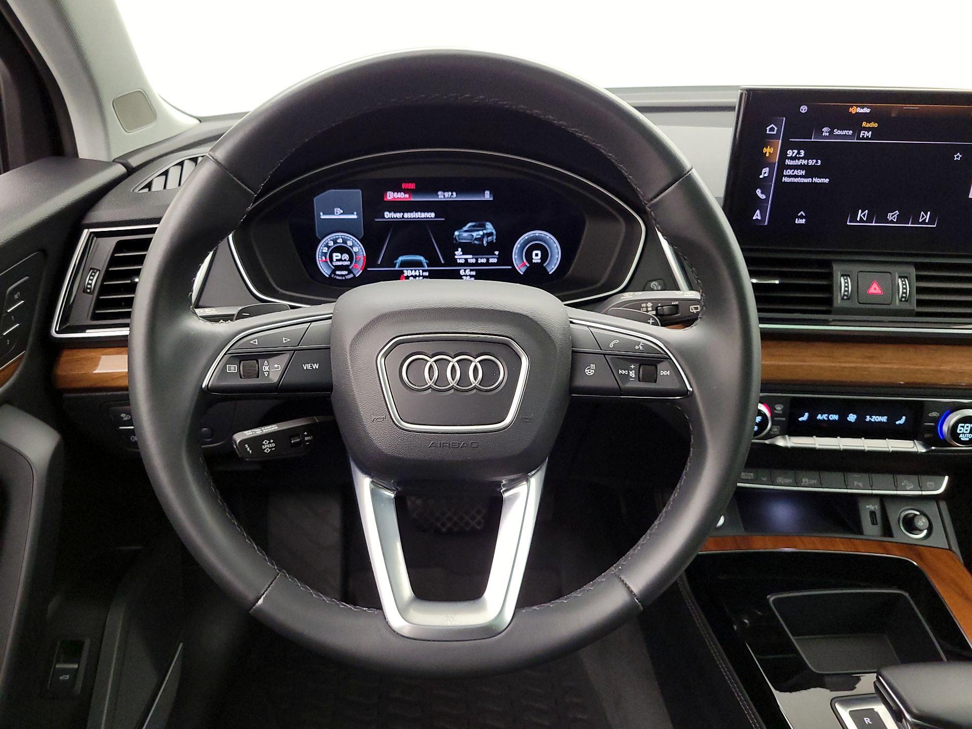 Thumbnail: 2023 Audi Q5 - 10