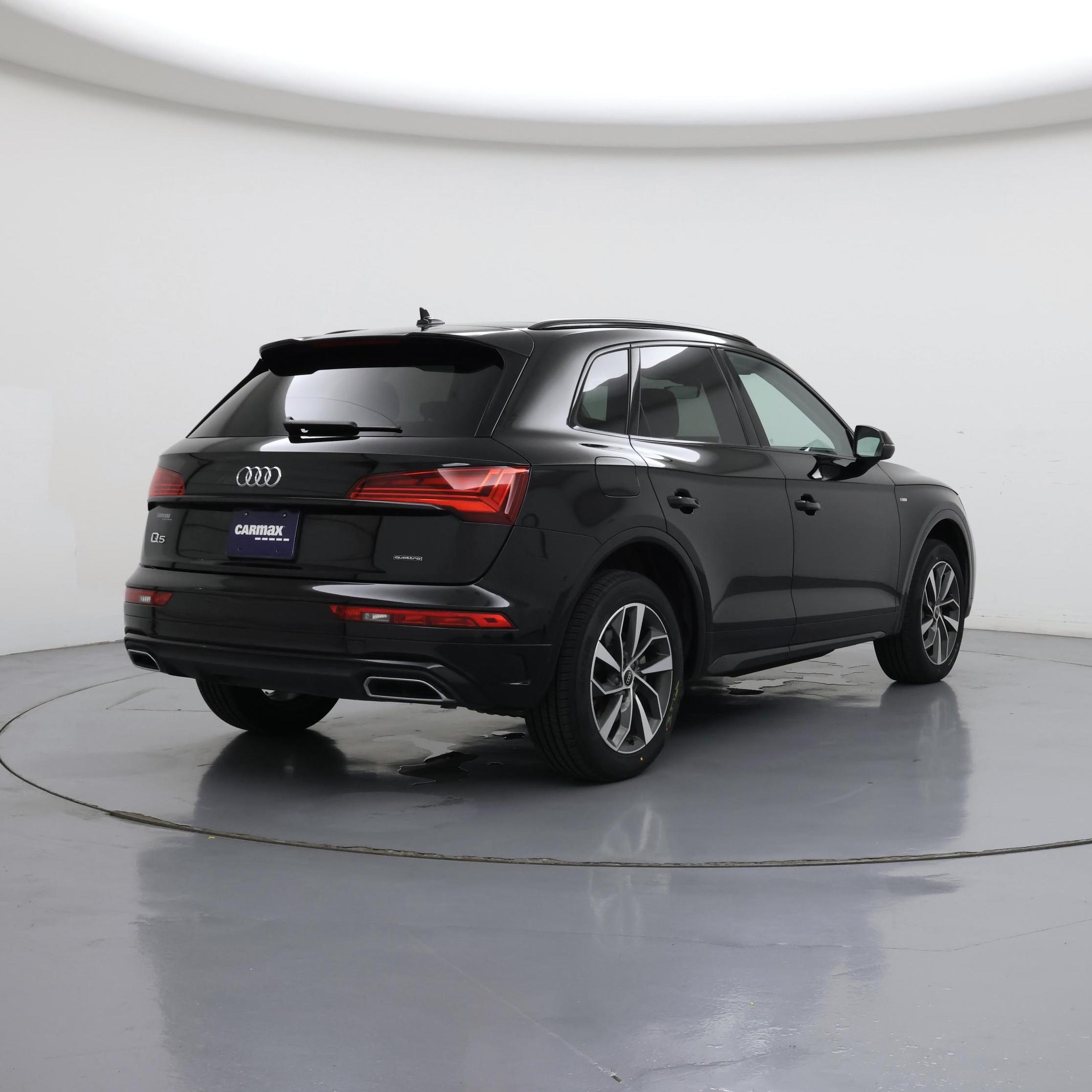 Thumbnail: 2023 Audi Q5 - 8