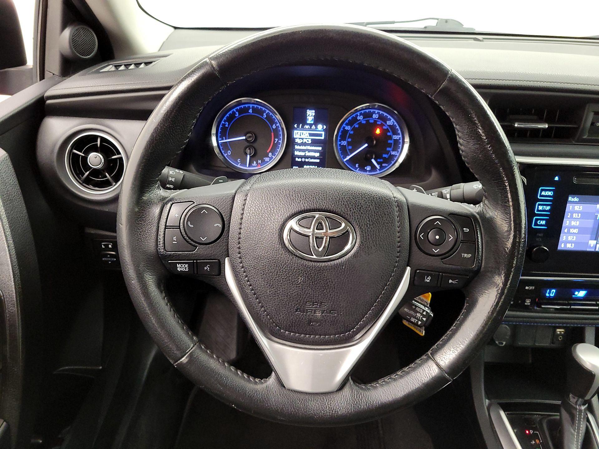 Thumbnail: 2018 Toyota Corolla - 10