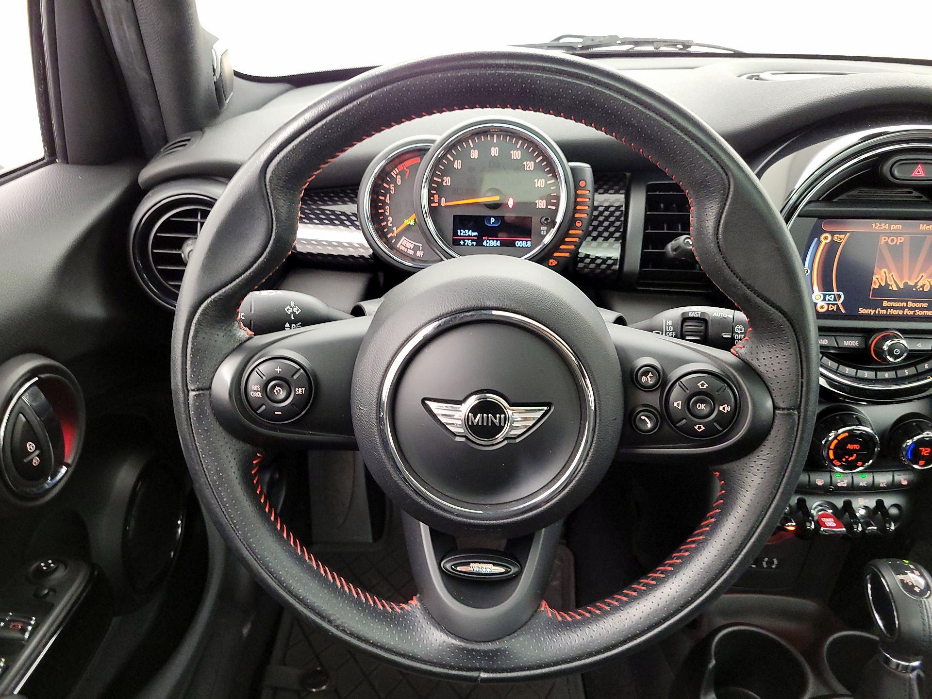 Thumbnail: 2017 MINI Cooper Hardtop - 10