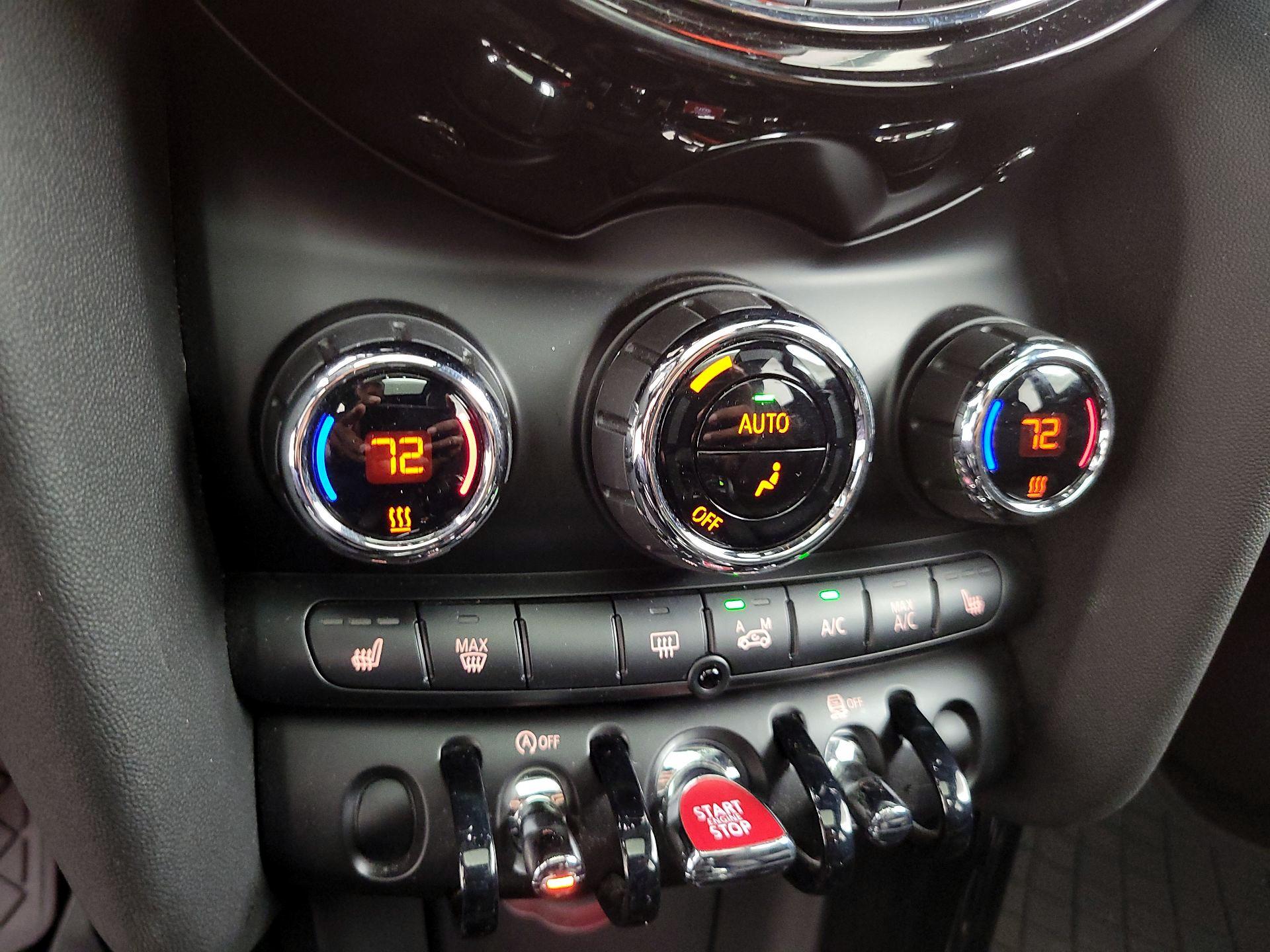 Thumbnail: 2017 MINI Cooper Hardtop - 15