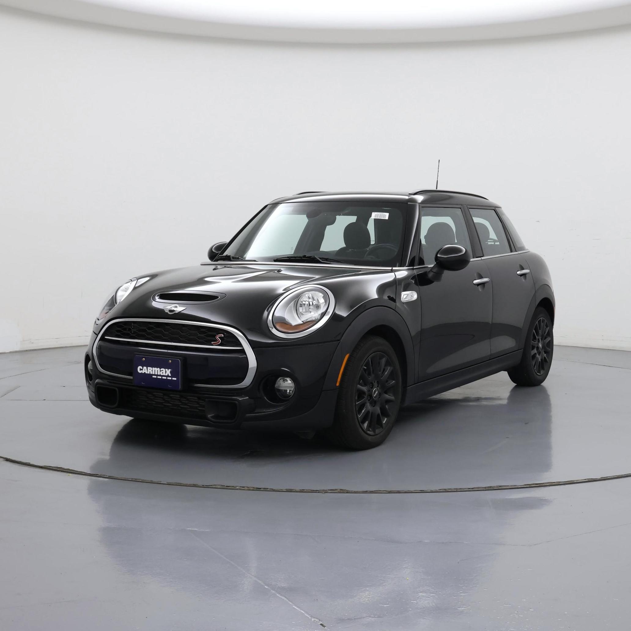 Thumbnail: 2017 MINI Cooper Hardtop - 4