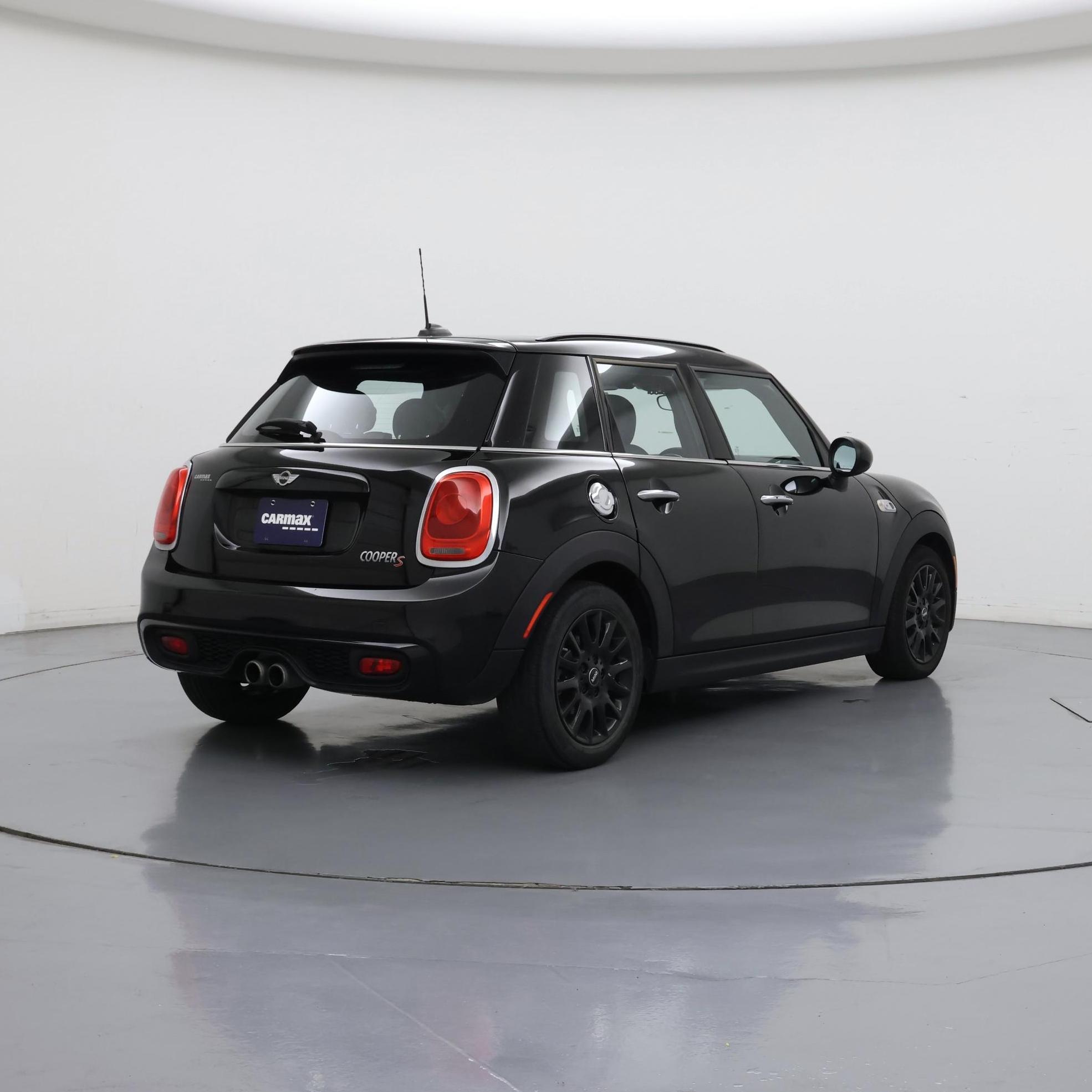 Thumbnail: 2017 MINI Cooper Hardtop - 8