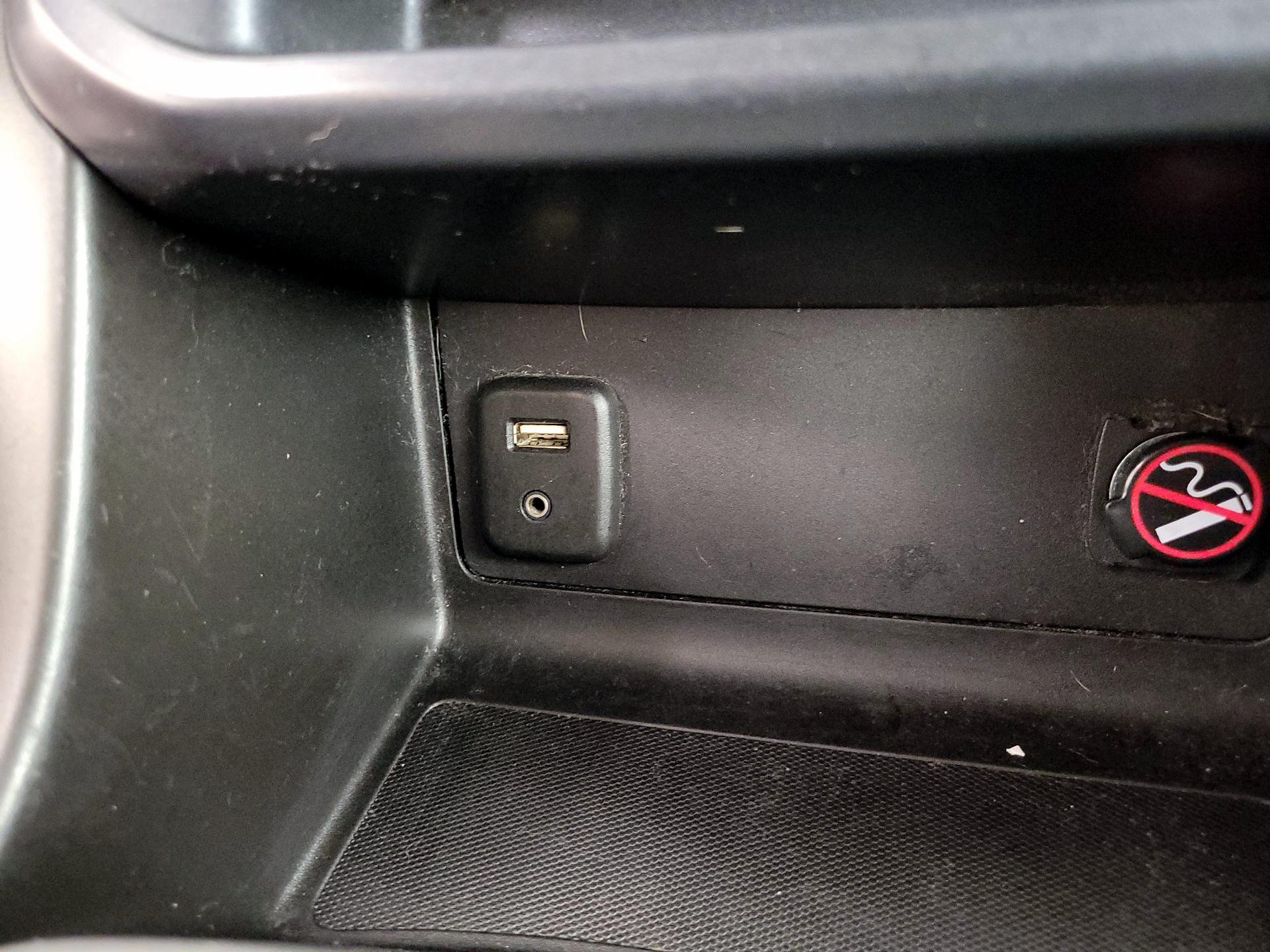 Thumbnail: 2016 Chevrolet Colorado - 18