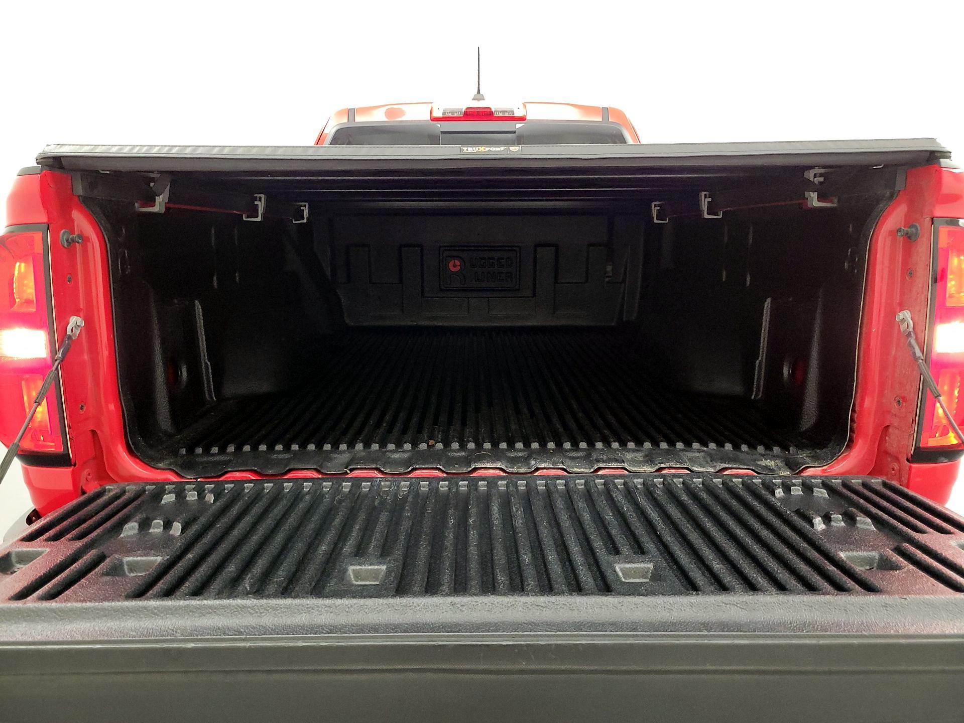 Thumbnail: 2016 Chevrolet Colorado - 20