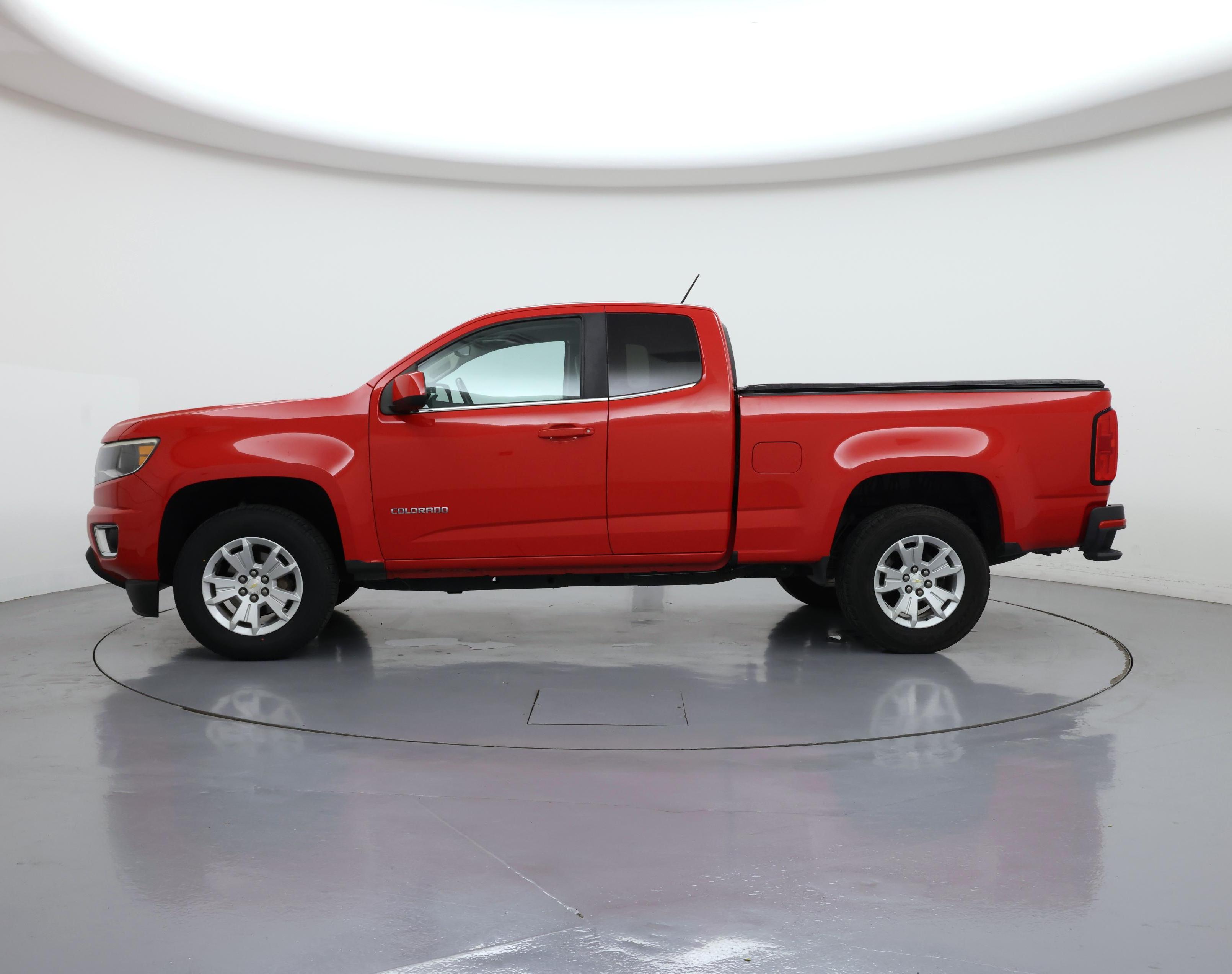 Thumbnail: 2016 Chevrolet Colorado - 3