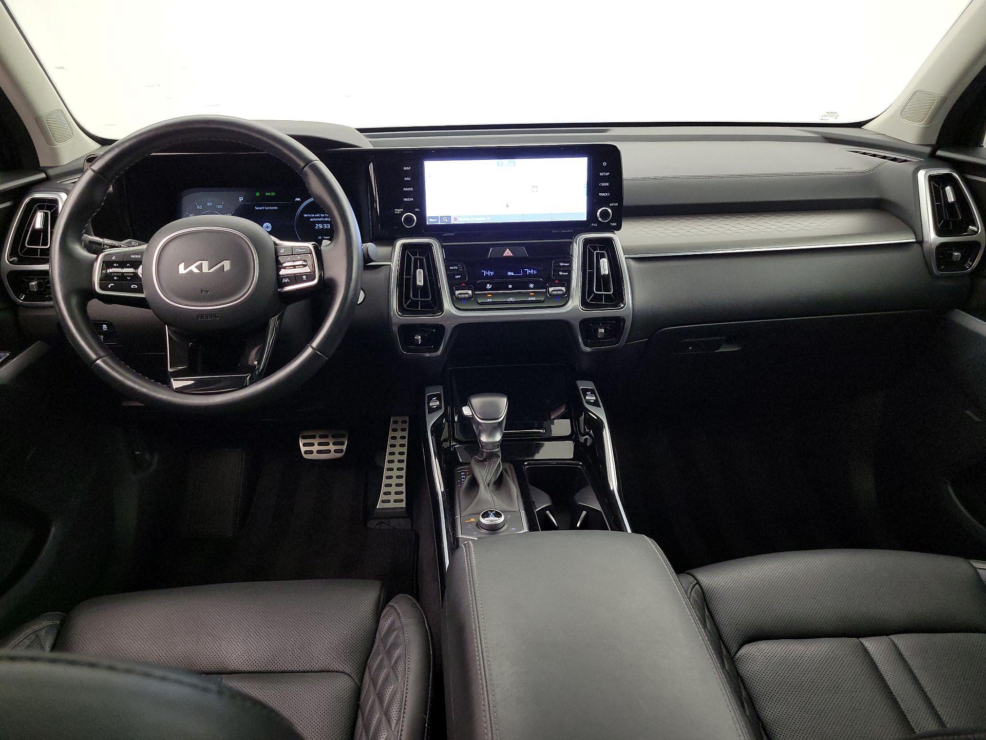 Thumbnail: 2023 Kia Sorento - 9
