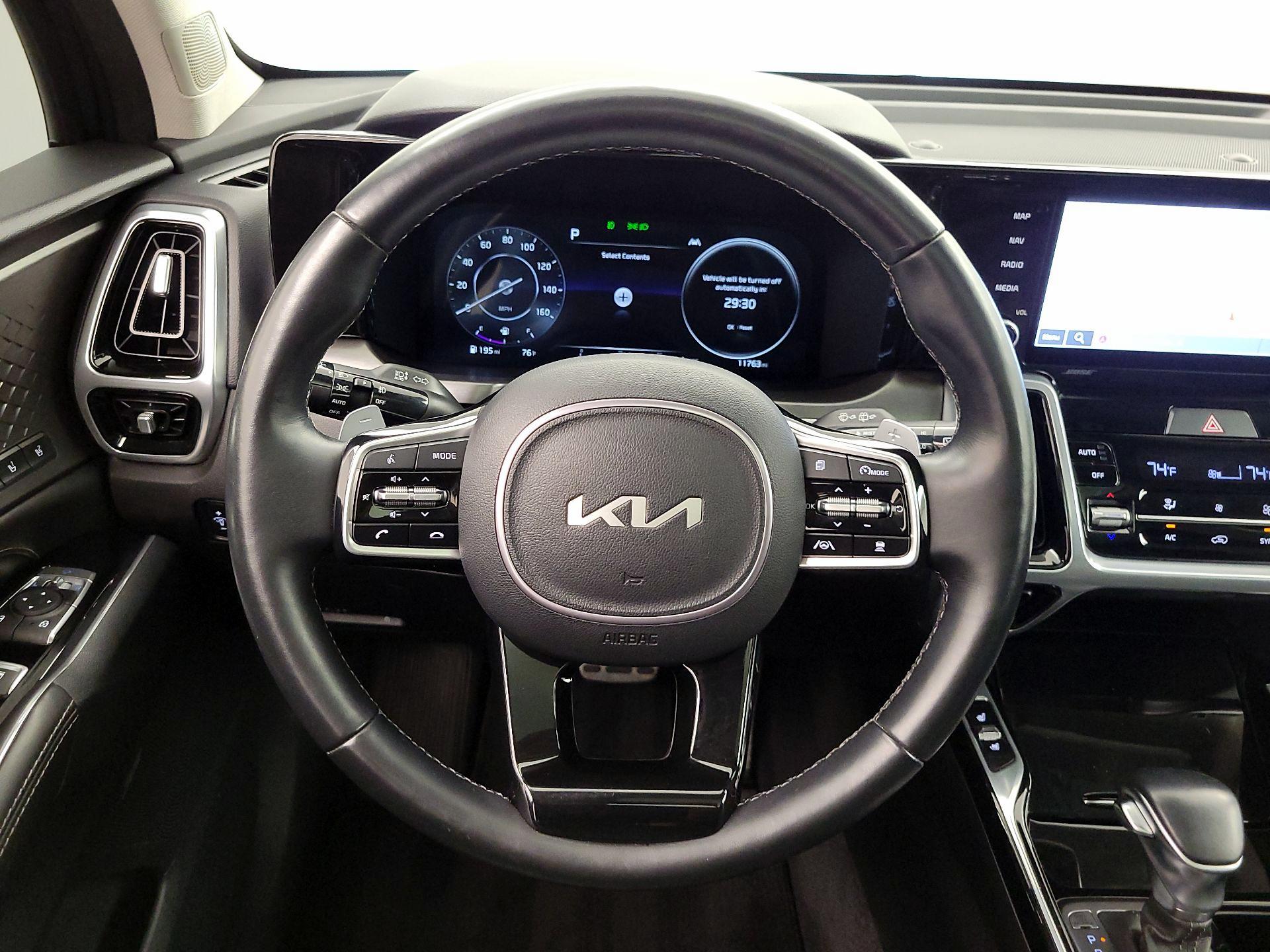 Thumbnail: 2023 Kia Sorento - 10