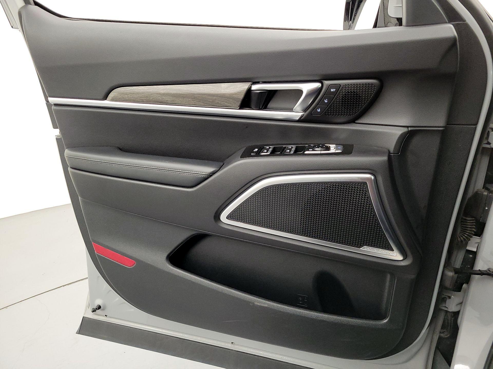 Thumbnail: 2021 Kia Telluride - 12
