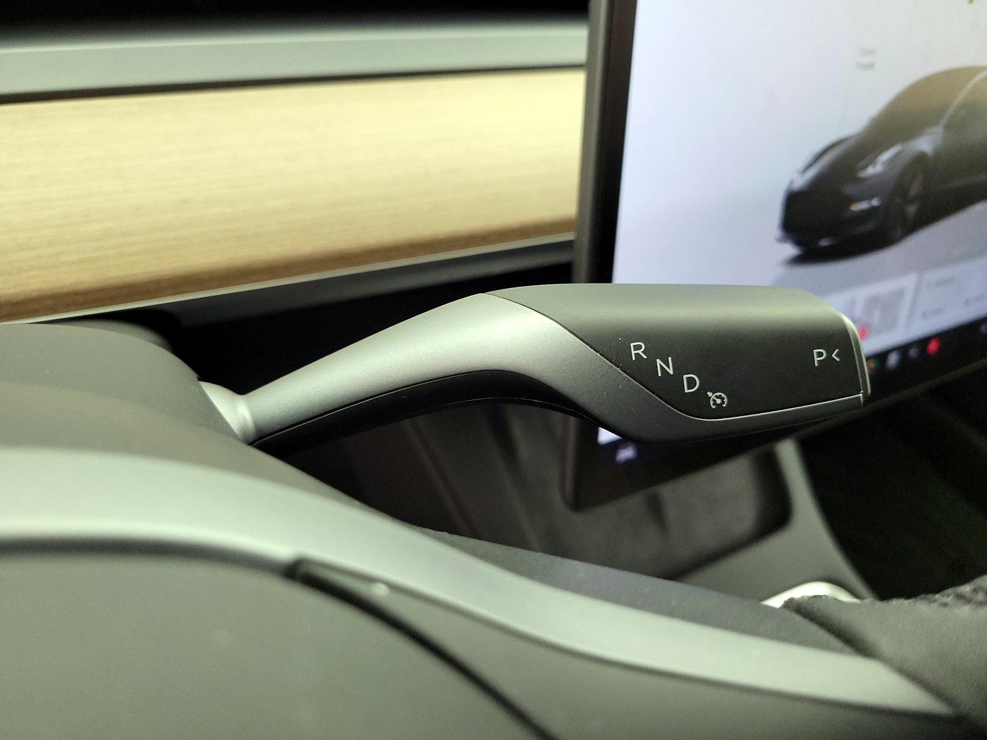 Thumbnail: 2023 Tesla Model 3 - 17