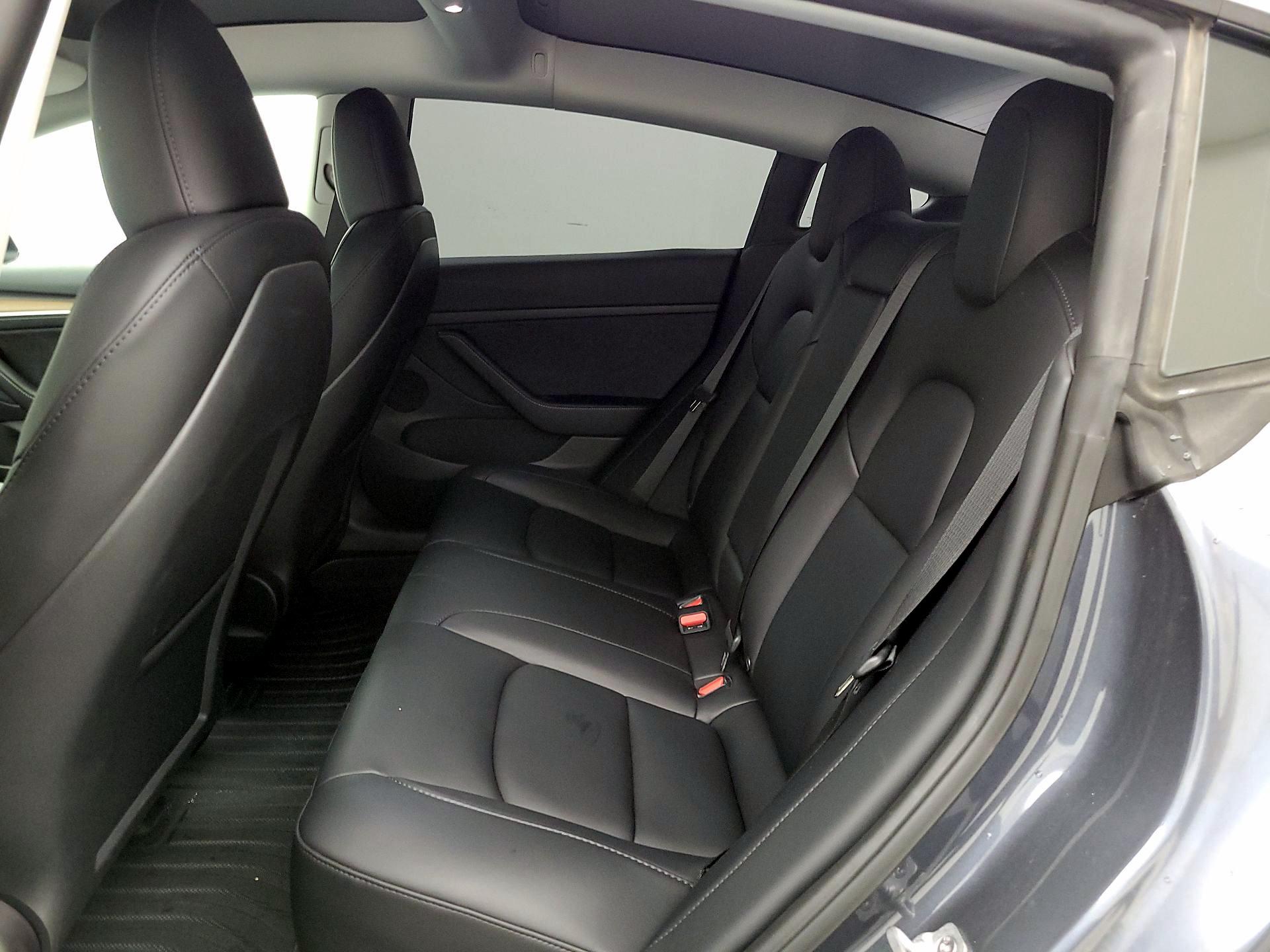 Thumbnail: 2023 Tesla Model 3 - 19