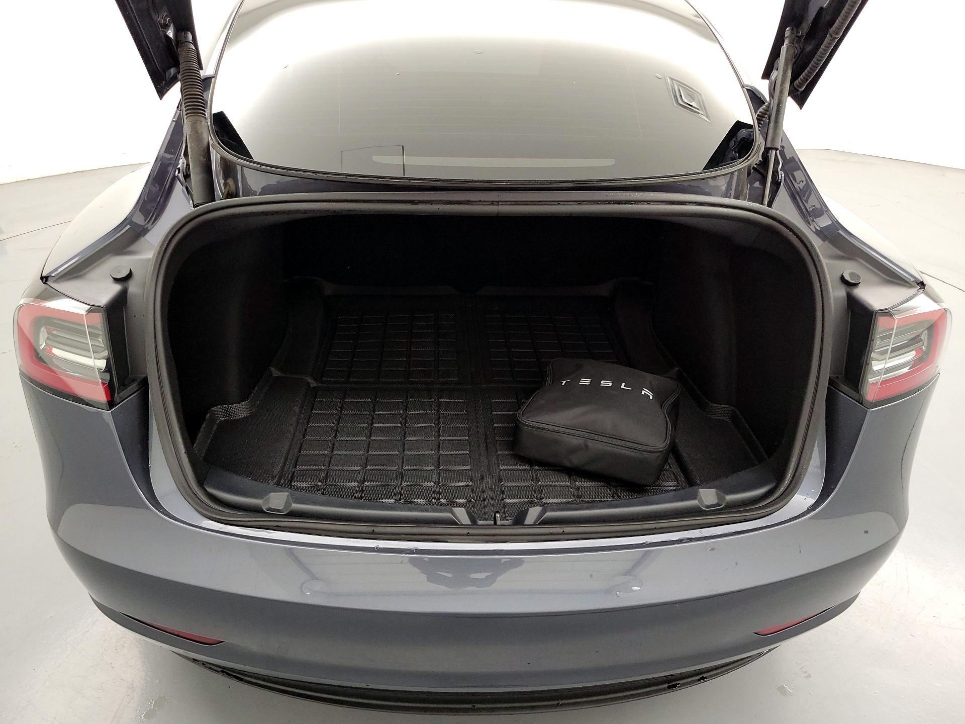 Thumbnail: 2023 Tesla Model 3 - 20