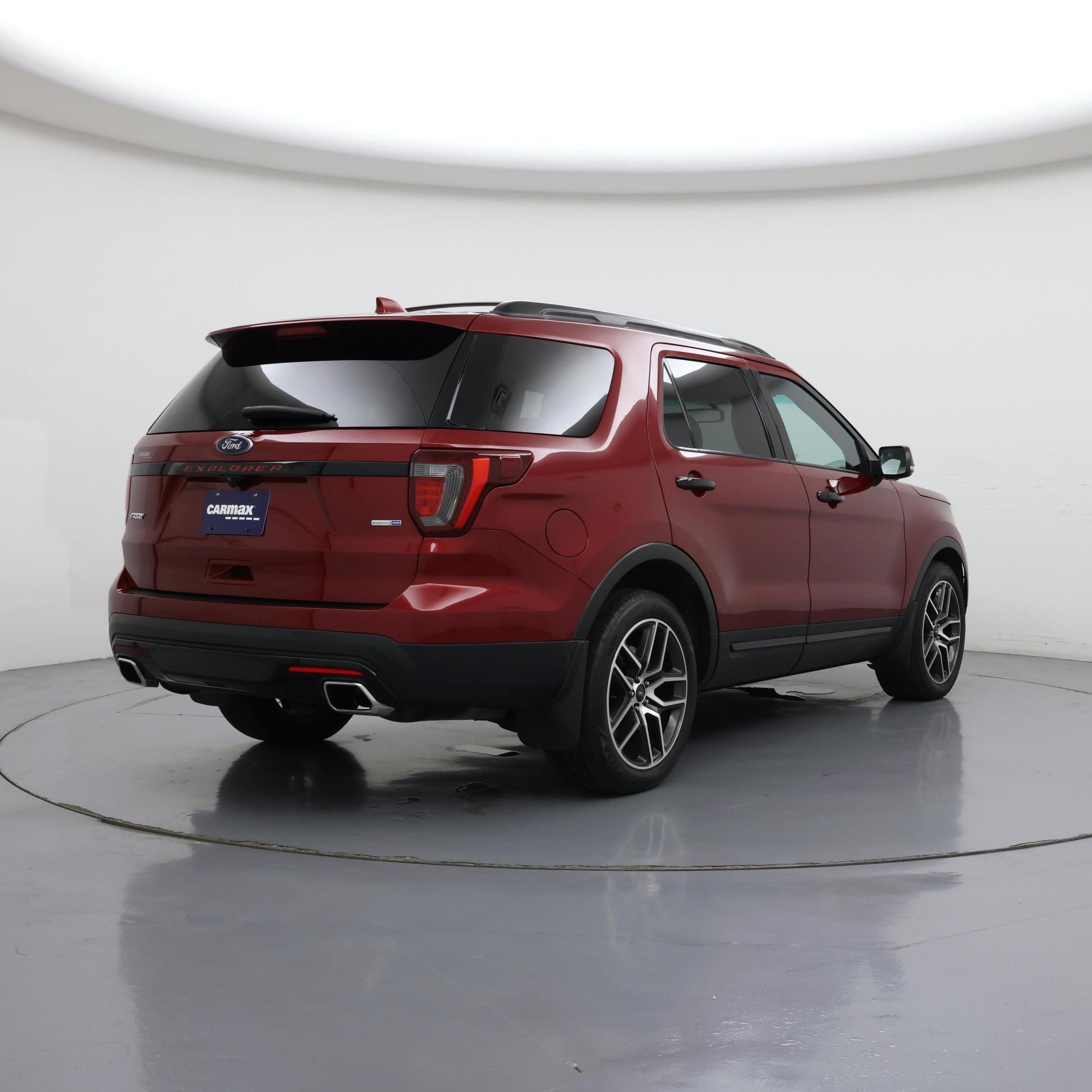 Thumbnail: 2016 Ford Explorer - 8
