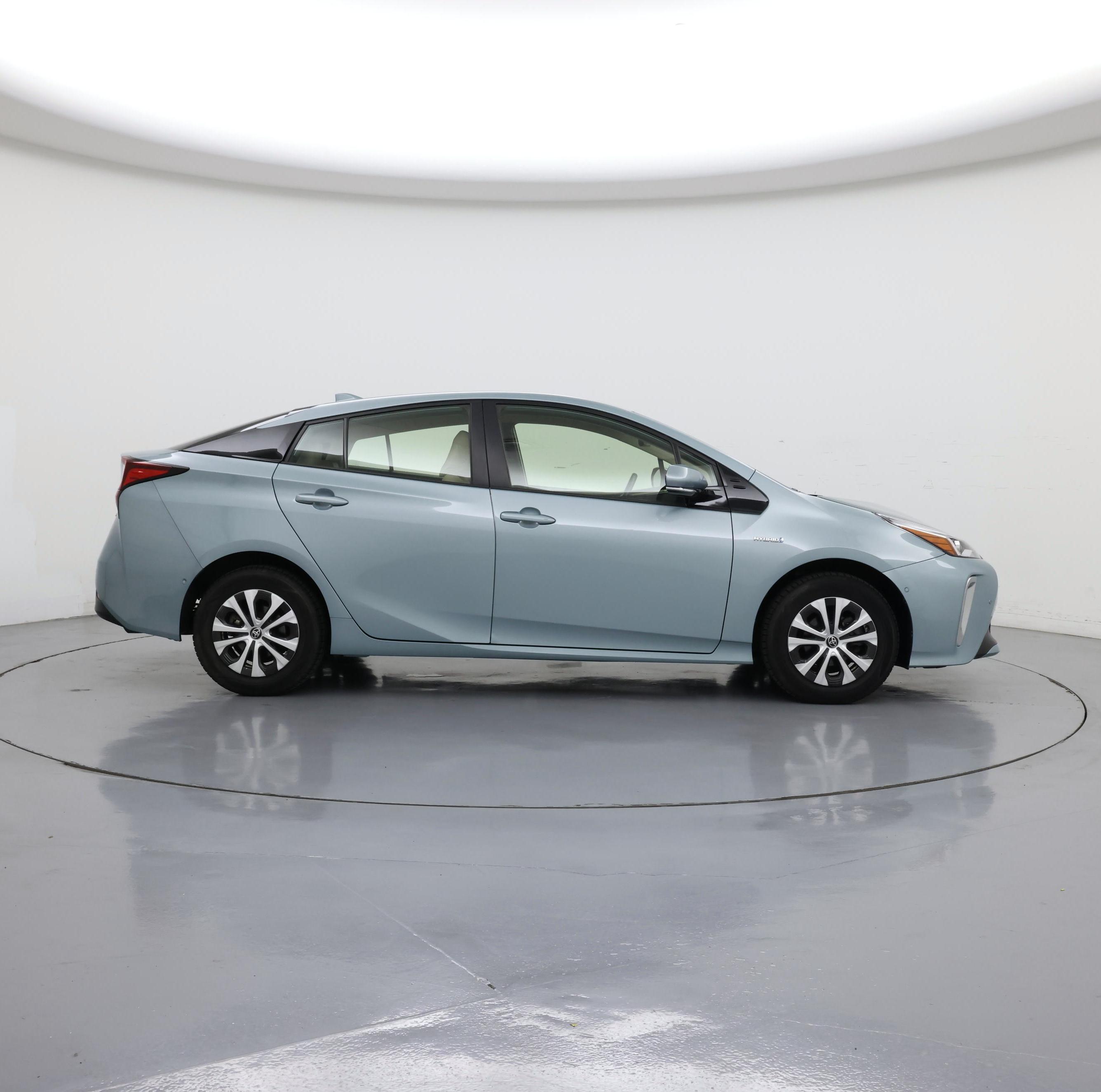 Thumbnail: 2019 Toyota Prius - 7