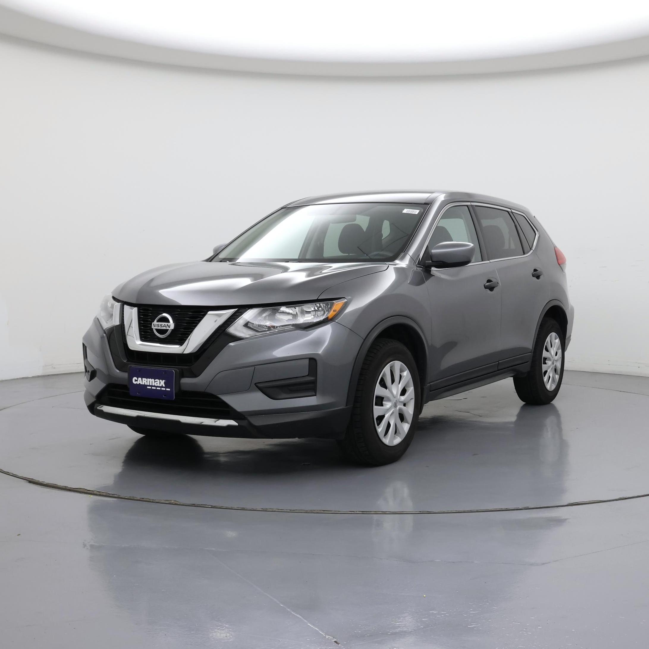 Thumbnail: 2017 Nissan Rogue - 4