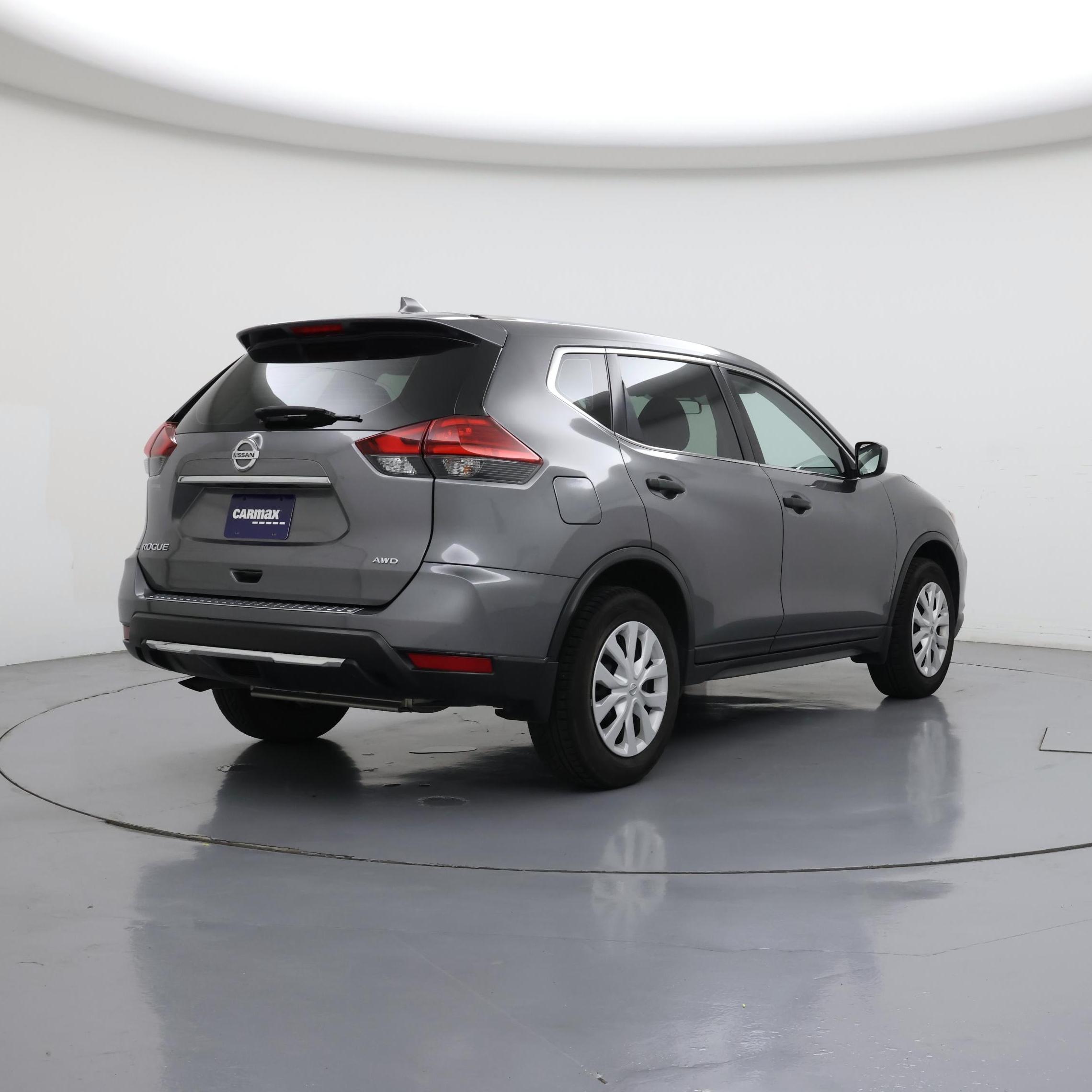 Thumbnail: 2017 Nissan Rogue - 8