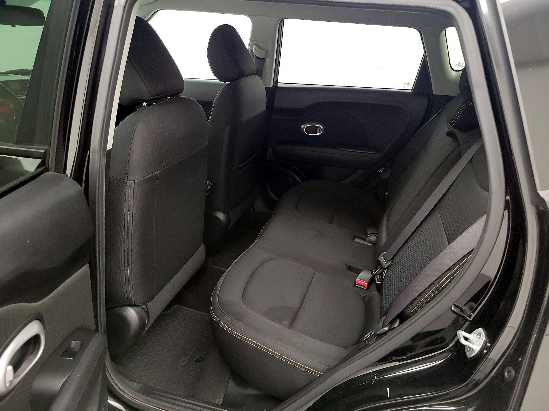 Thumbnail: 2016 Kia Soul - 19