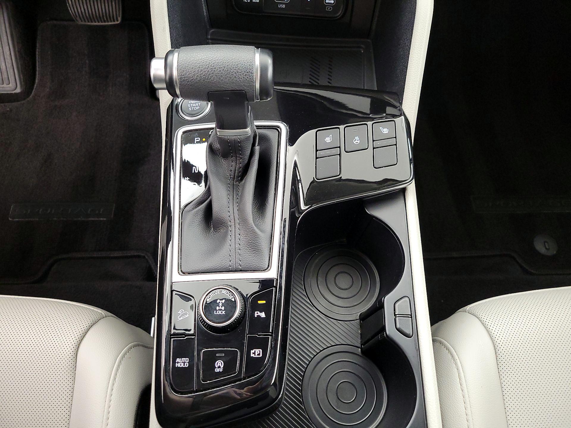 Thumbnail: 2023 Kia Sportage - 18