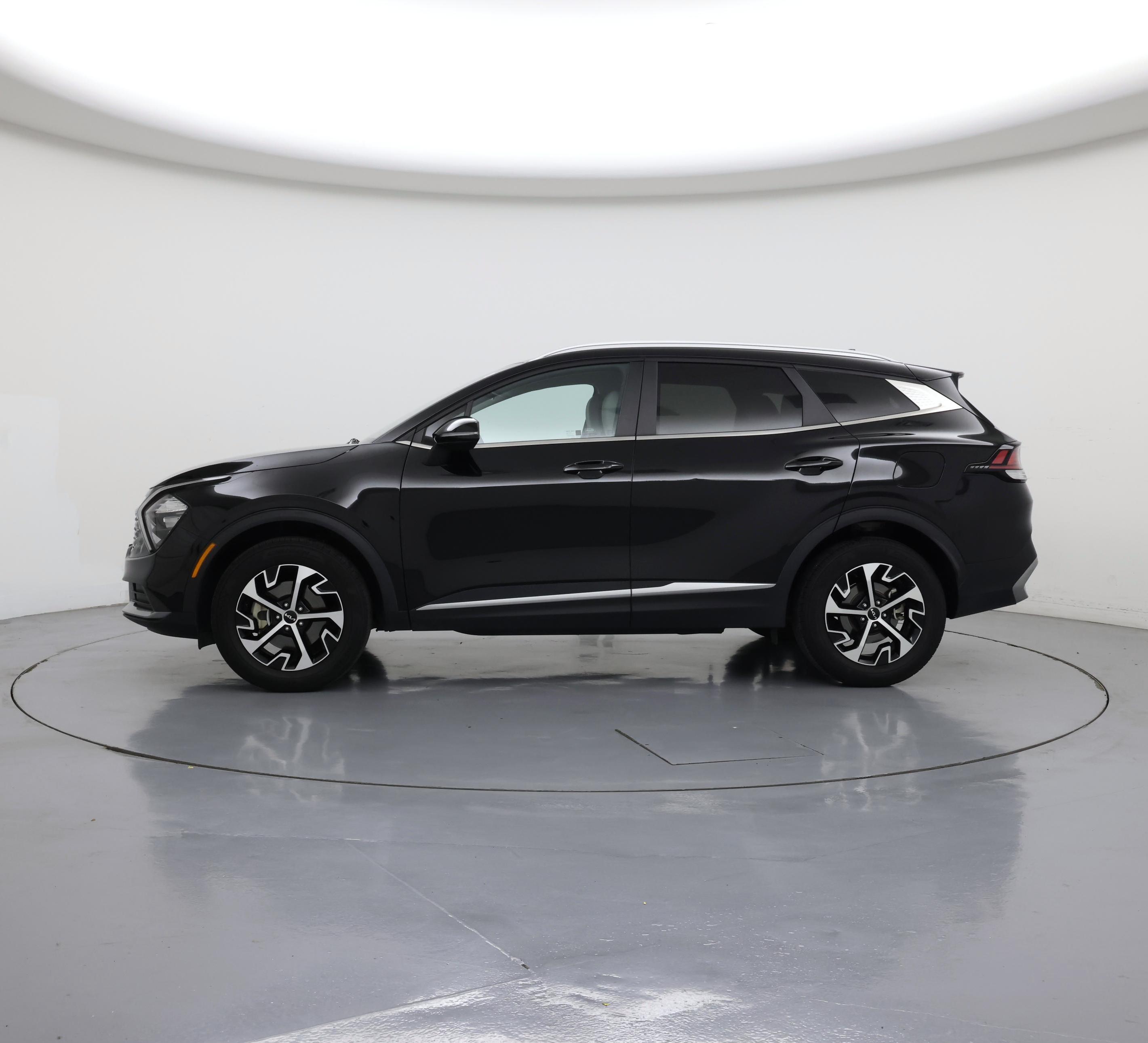 Thumbnail: 2023 Kia Sportage - 3