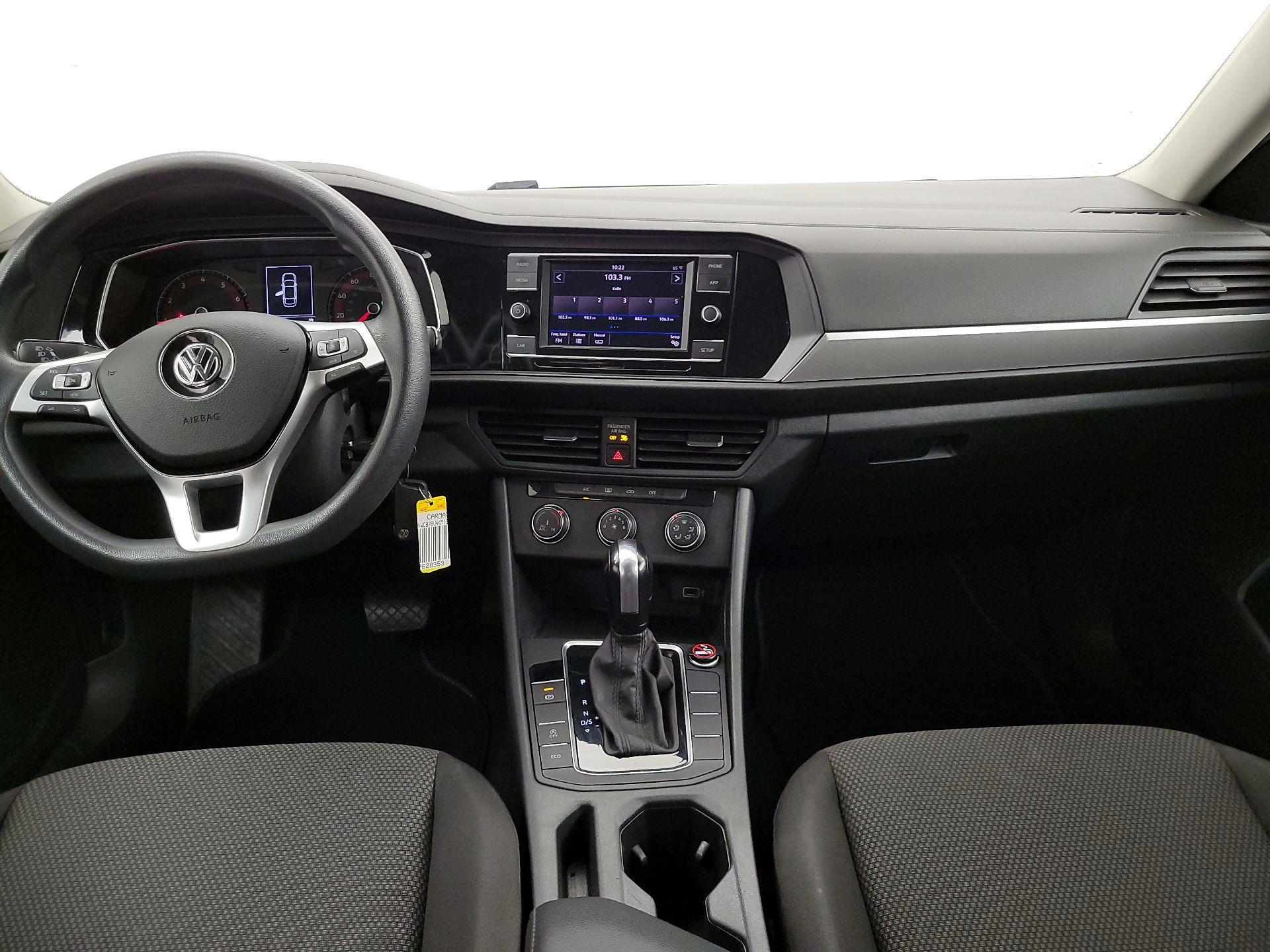 Thumbnail: 2019 Volkswagen Jetta - 9