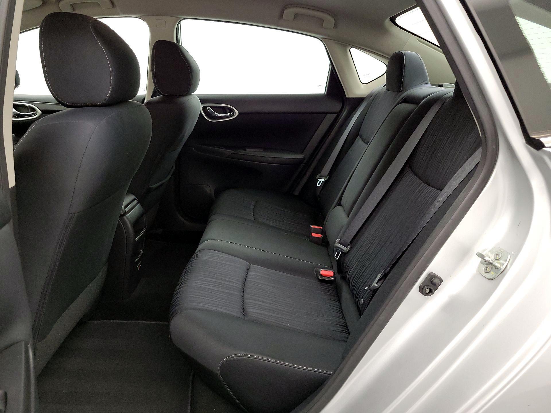 Thumbnail: 2019 Nissan Sentra - 18