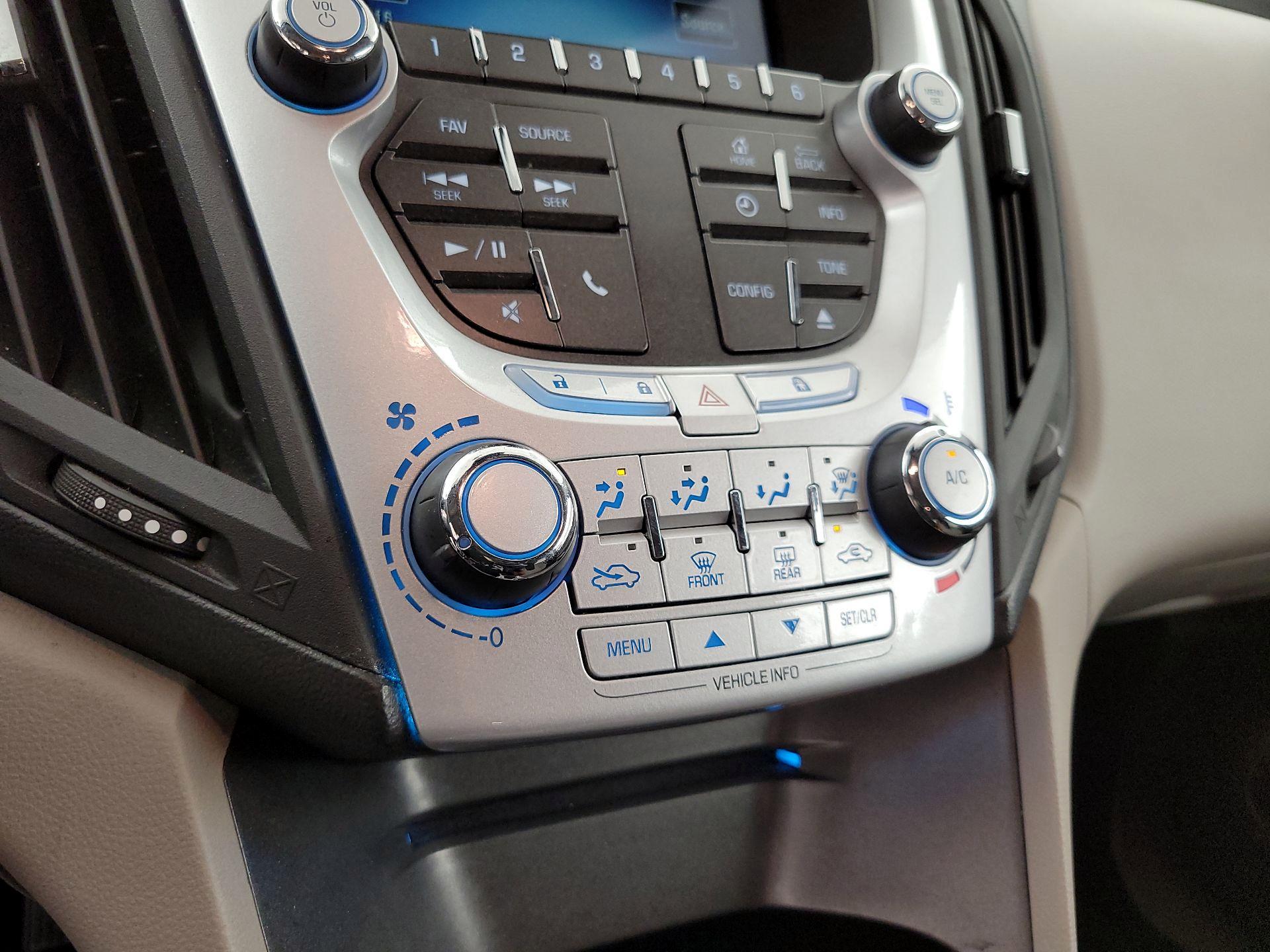 Thumbnail: 2014 Chevrolet Equinox - 15