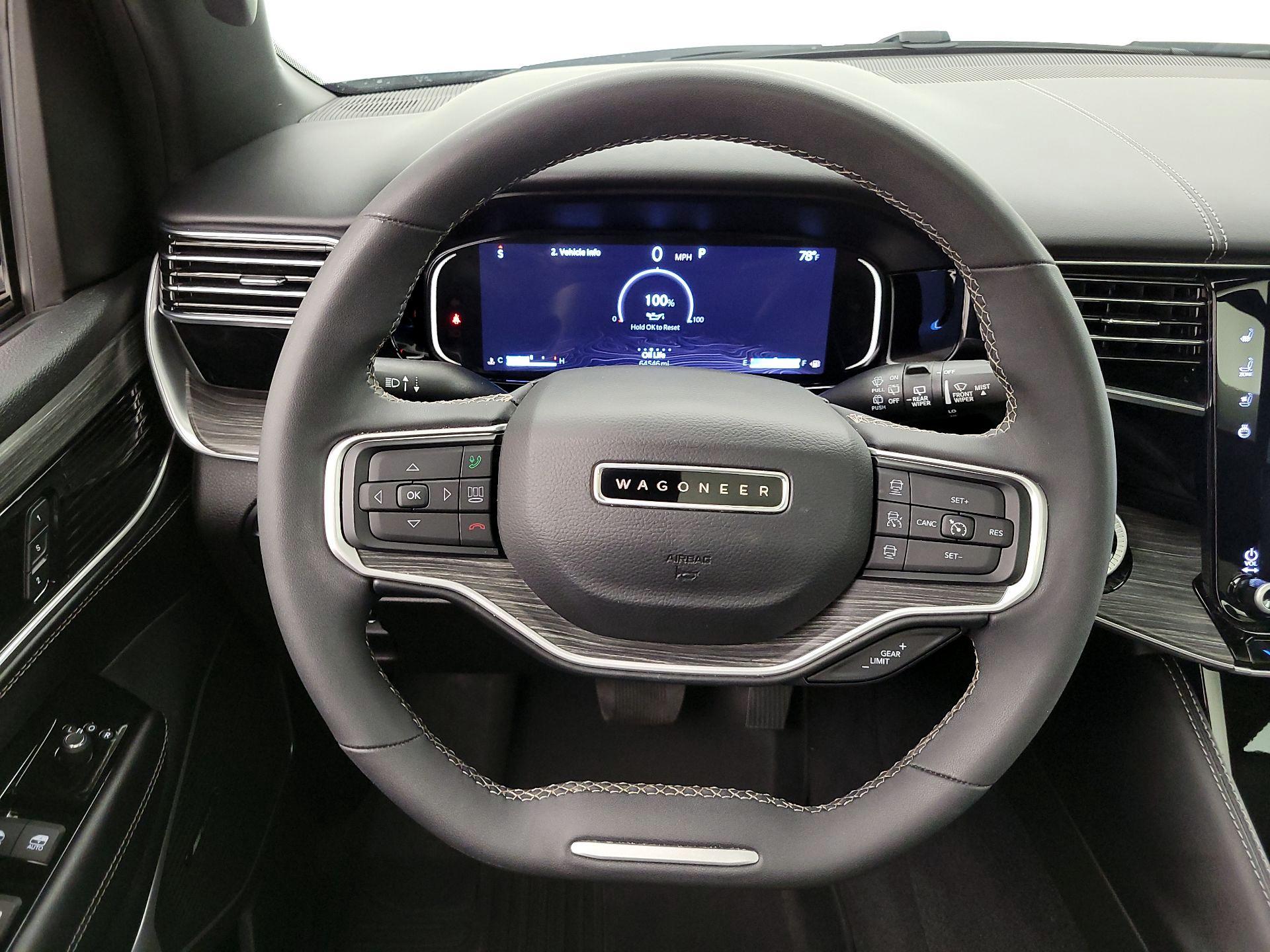 Thumbnail: 2023 Jeep Wagoneer - 10