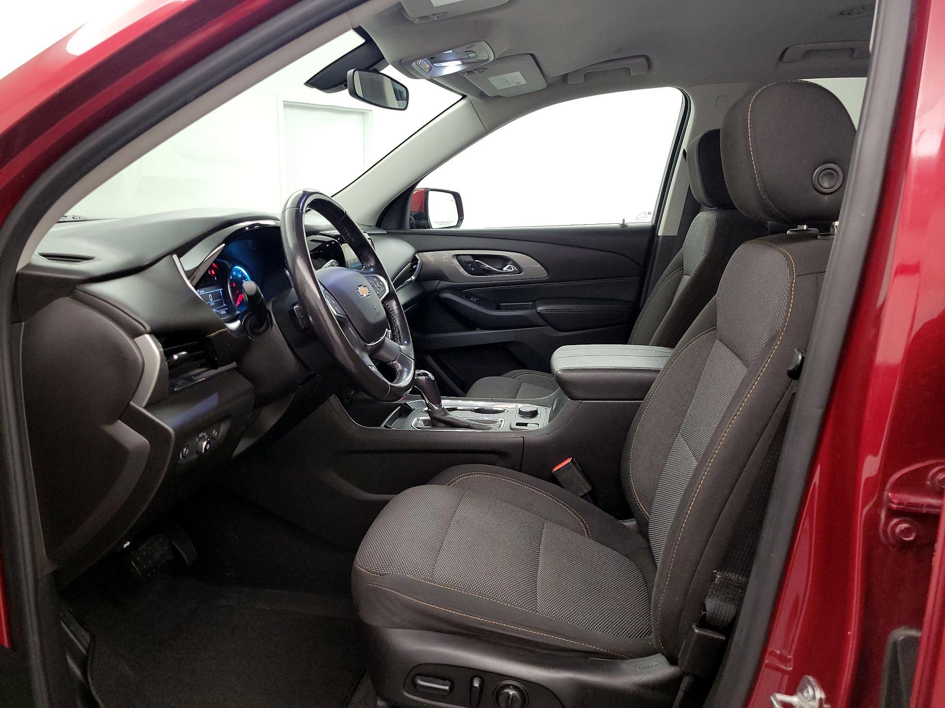 Thumbnail: 2019 Chevrolet Traverse - 11