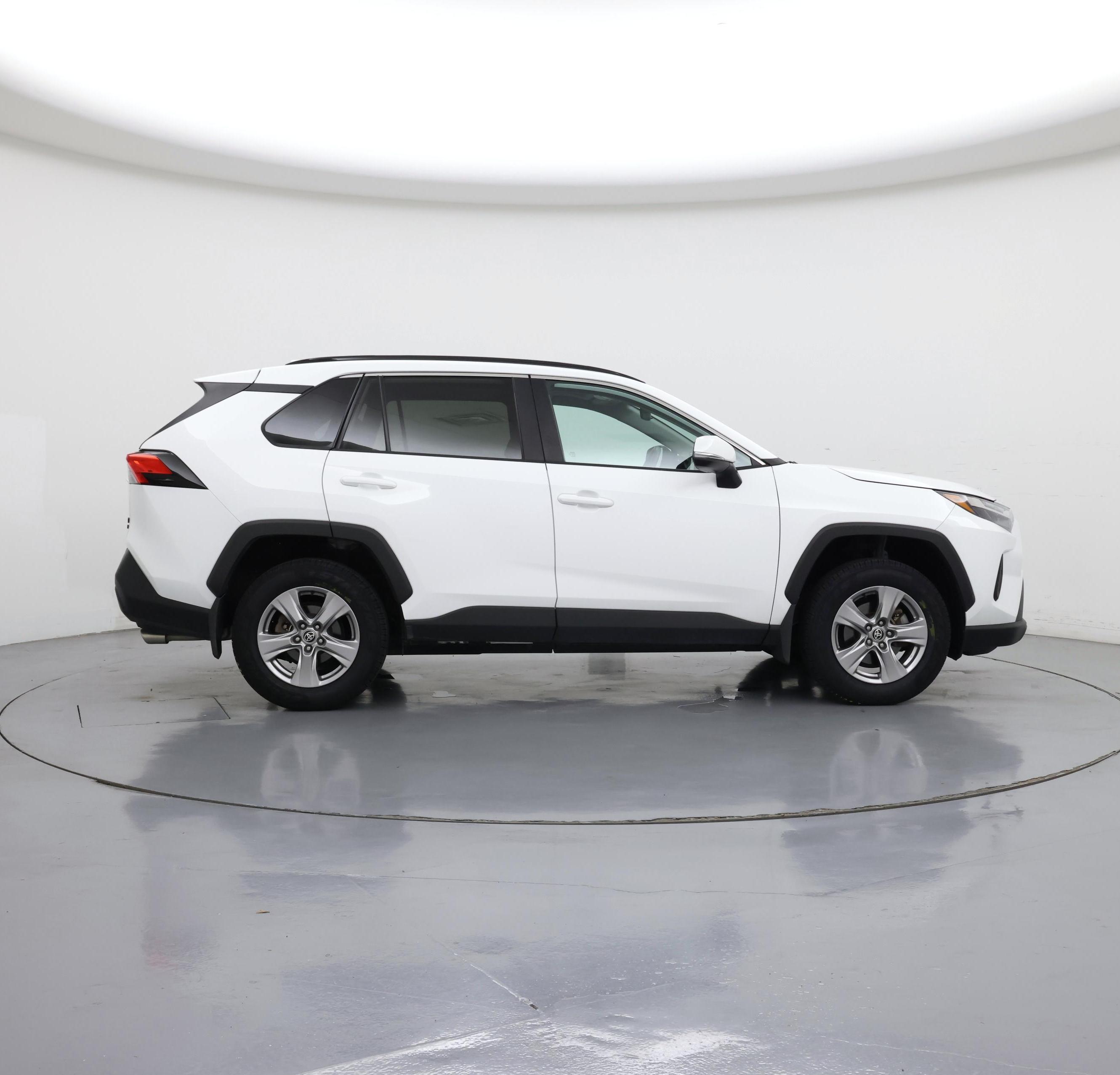 Thumbnail: 2022 Toyota RAV4 - 7