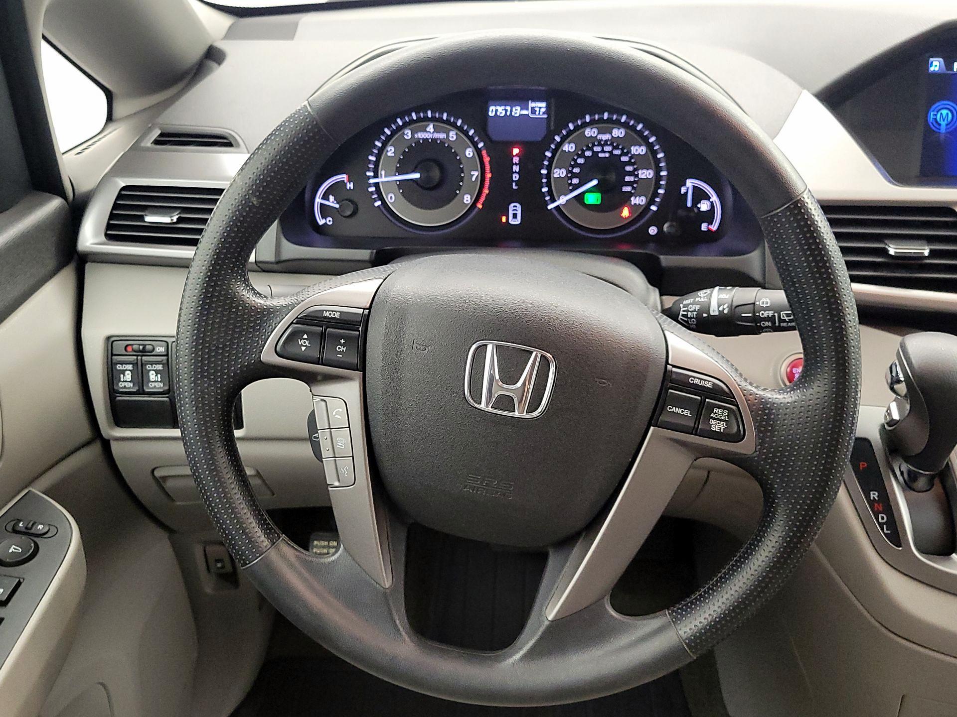 Thumbnail: 2016 Honda Odyssey - 10