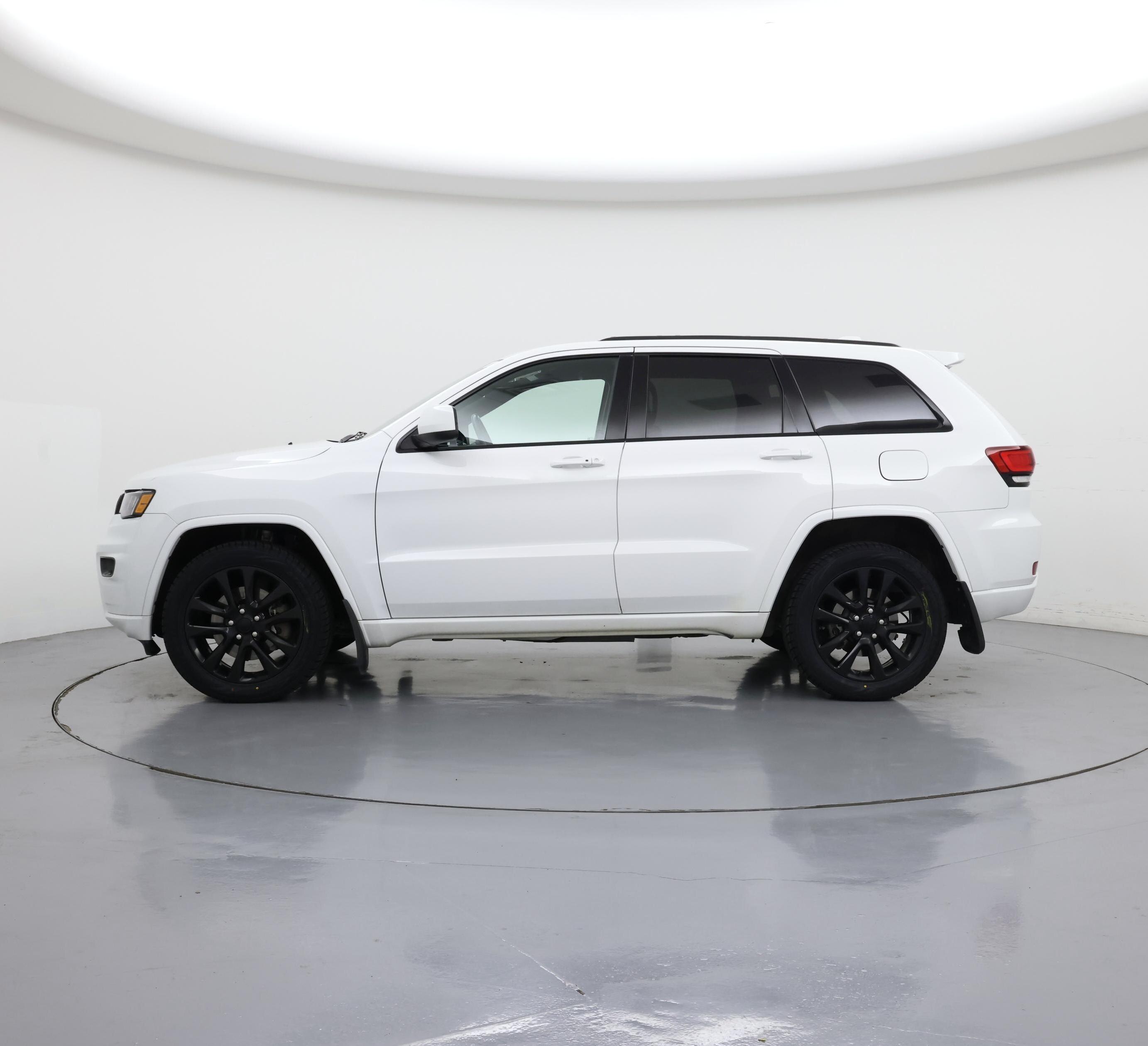 Thumbnail: 2021 Jeep Grand Cherokee - 3